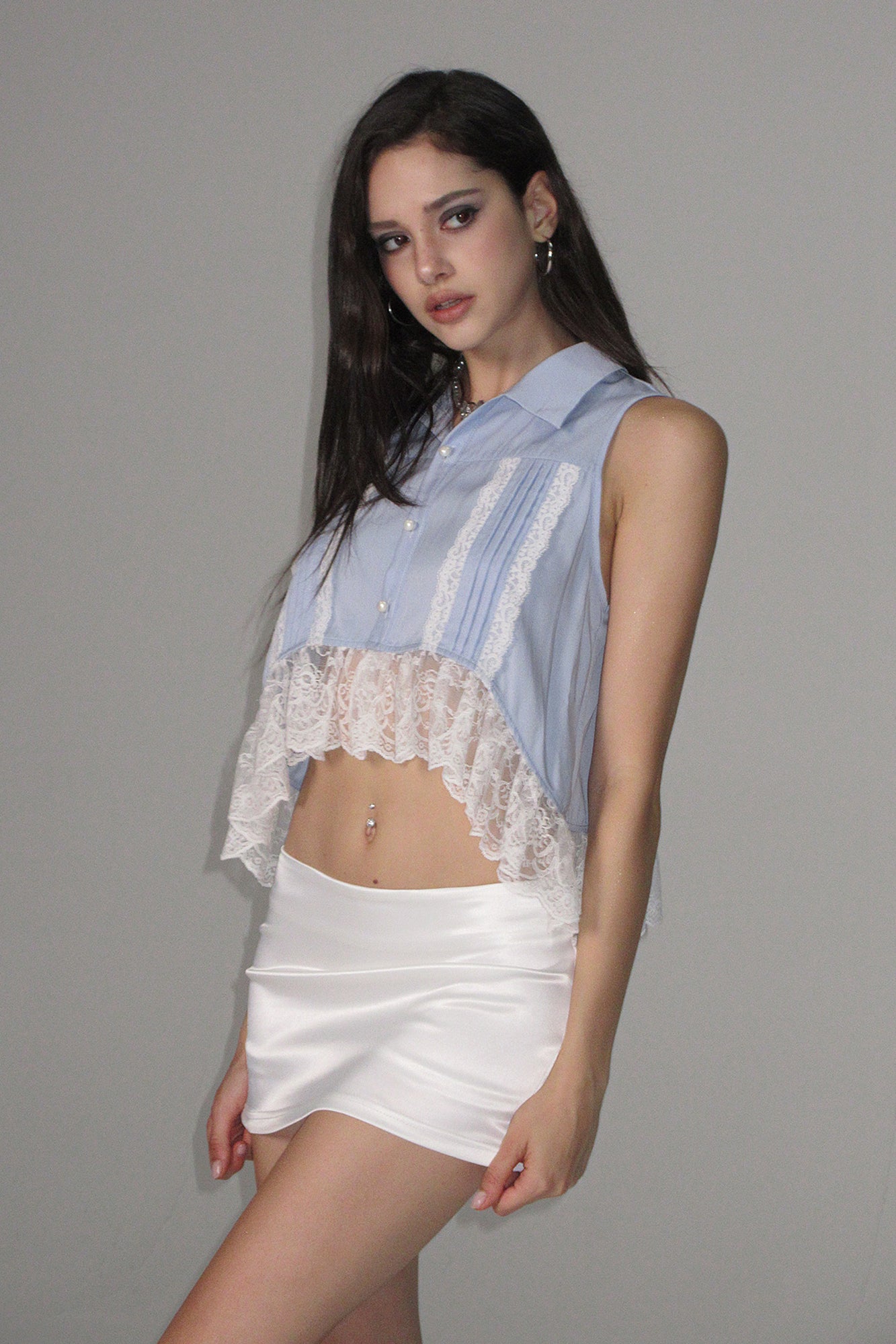 AE30 SAINT Lace-Trim Pintuck Collared Tank Top