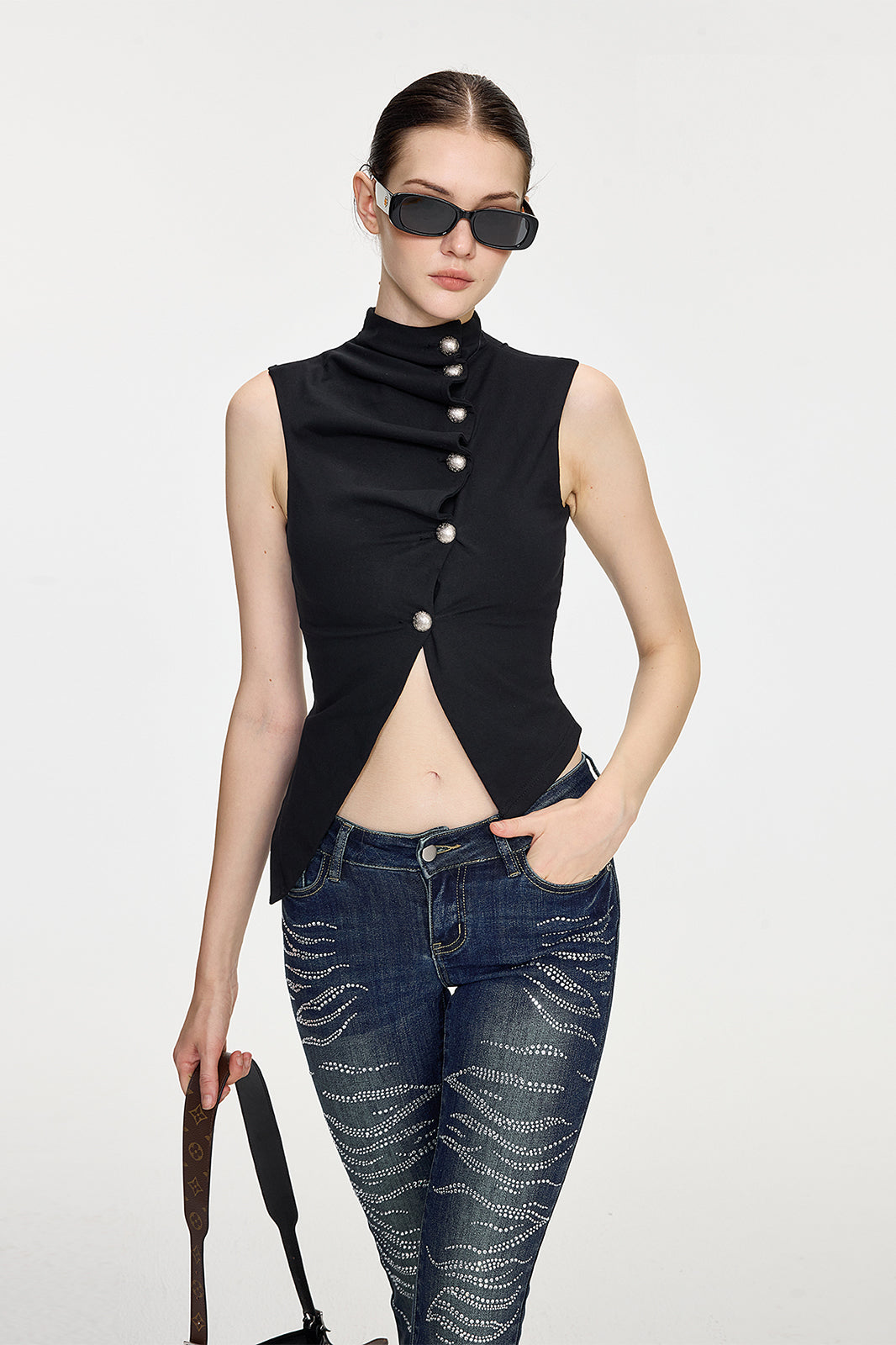 AE30 SAINT Asymmetric Gathered Button Tank Top