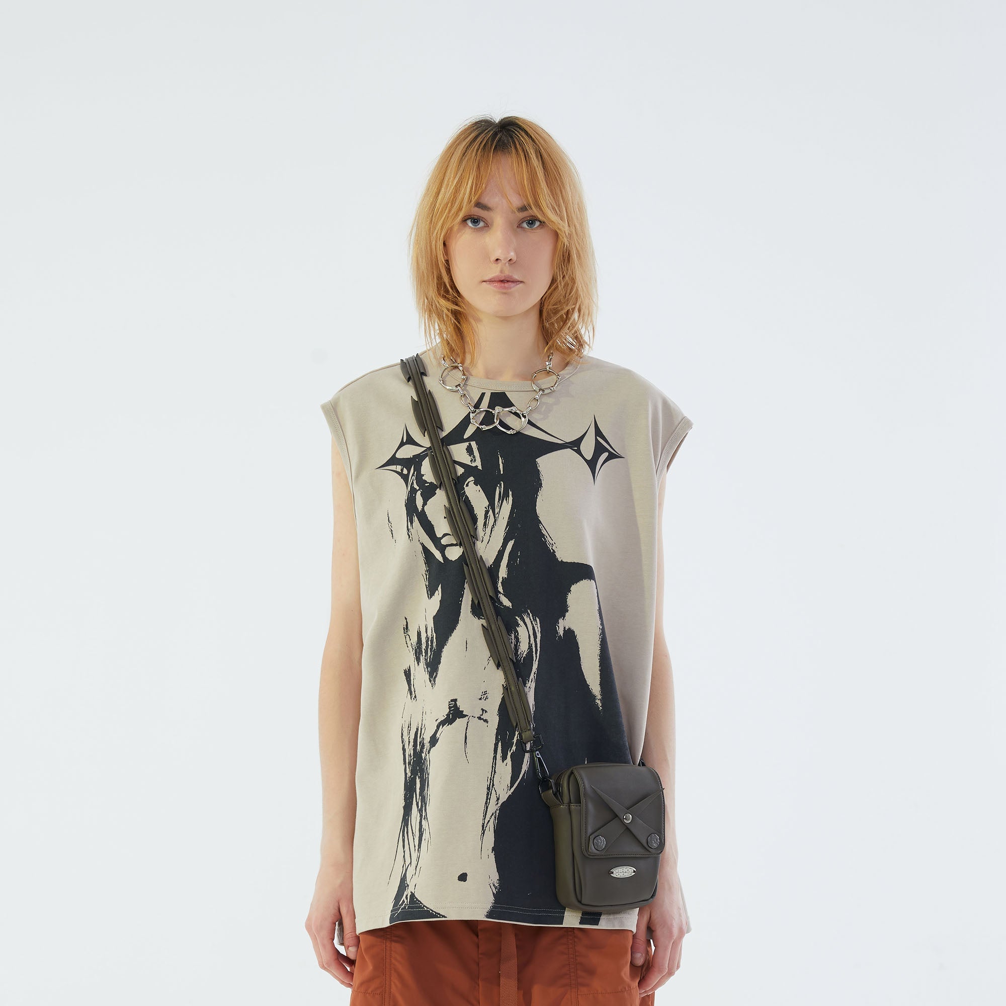ERROR CODE ROBT Portrait Graphic Mesh Lining Sleeveless Tee