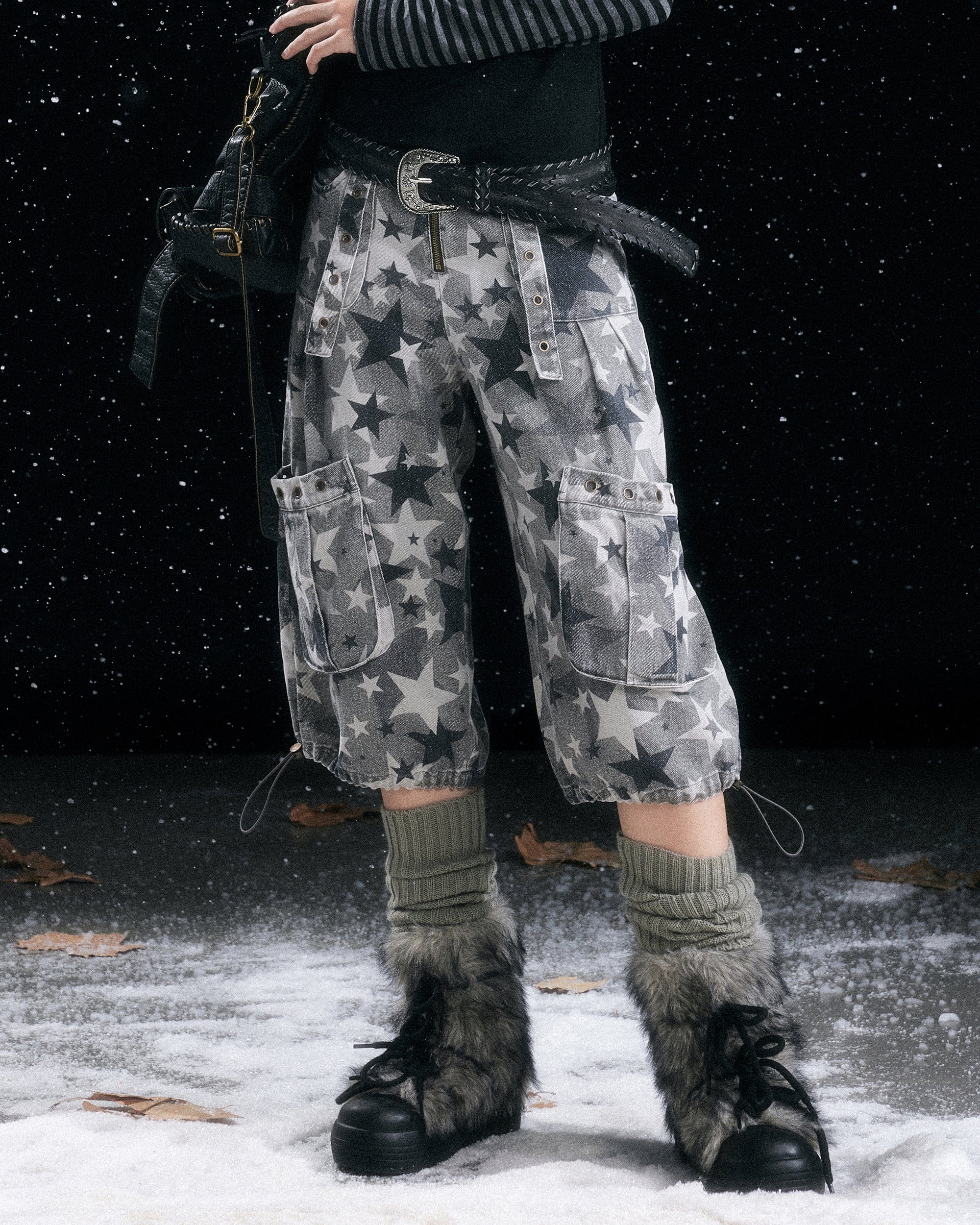 CESTNOUS Washed Star Camo Multi-Pocket Cropped Pants