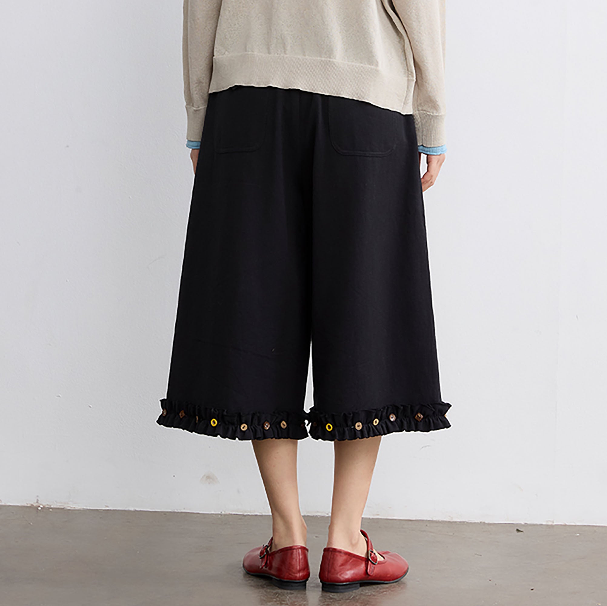 NOESE Button-Trim Ruffle Hem Culottes