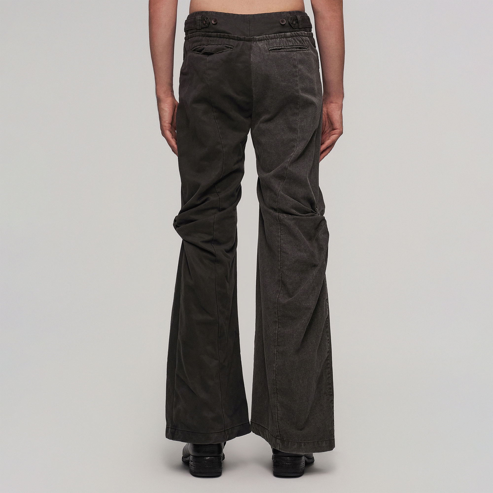 ILNya Nieternite Nifutur Contrast-Spliced Twist-Knee Flared Trousers