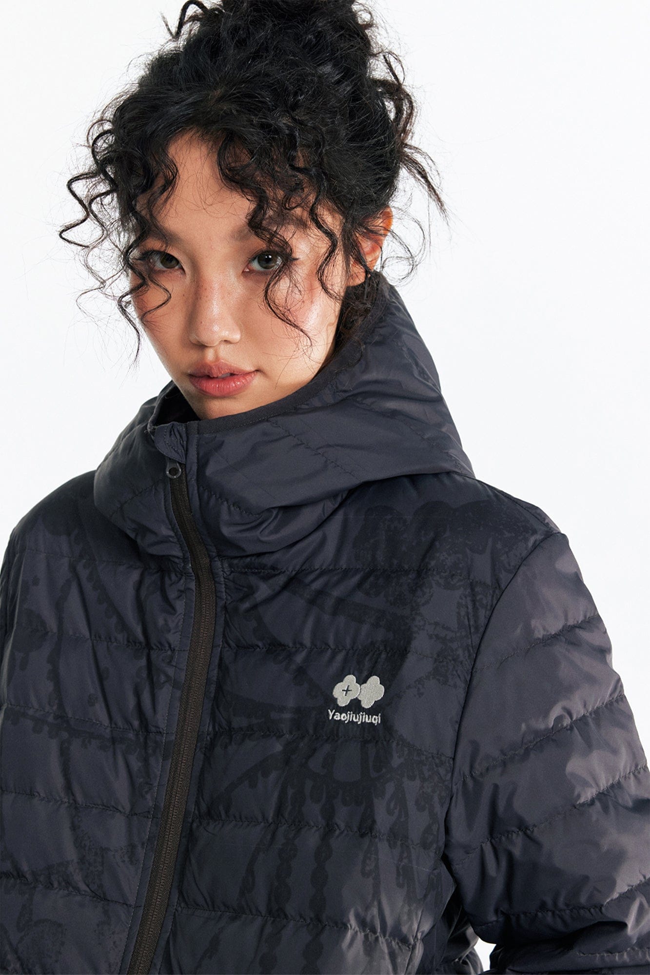 1997 POSTOFFICE Spiderweb Graphic Hooded Down Jacket