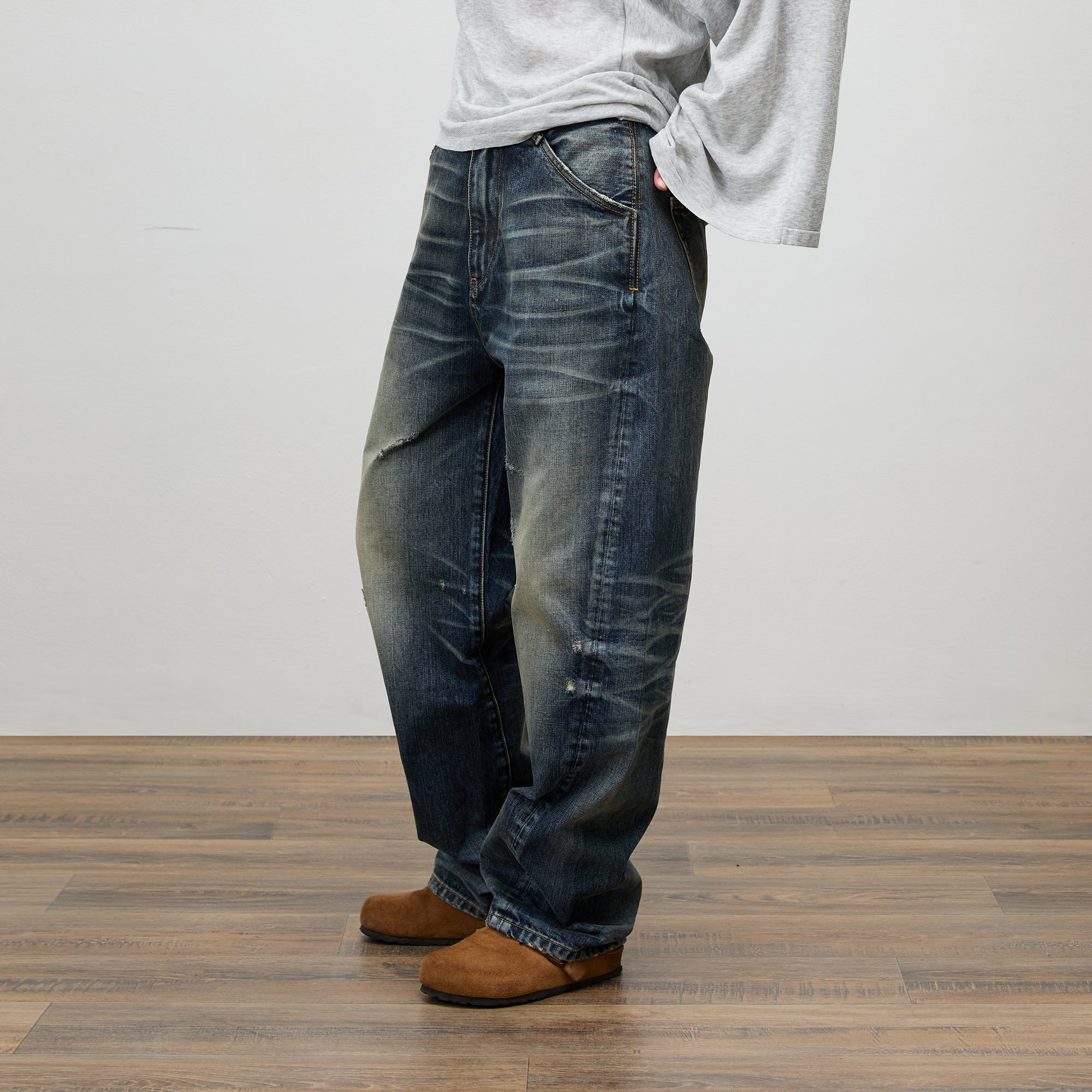 COMMAND N Washed Buckle Waist Tapered Jeans