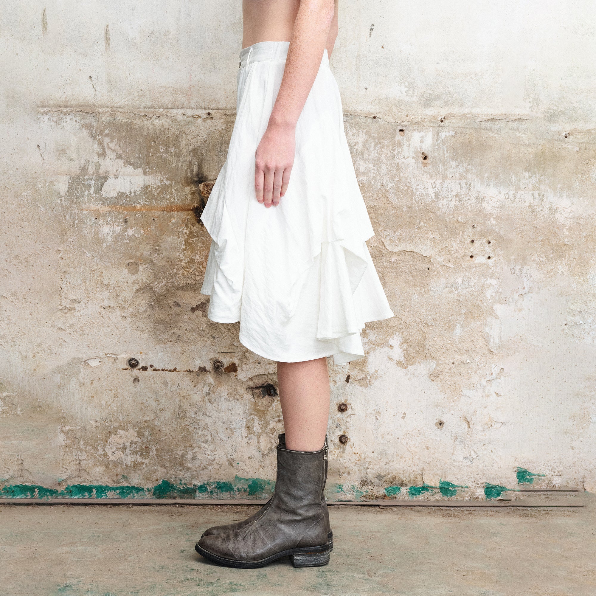 ILNya Nieternite Nifutur Layered Asymmetrical Skort White