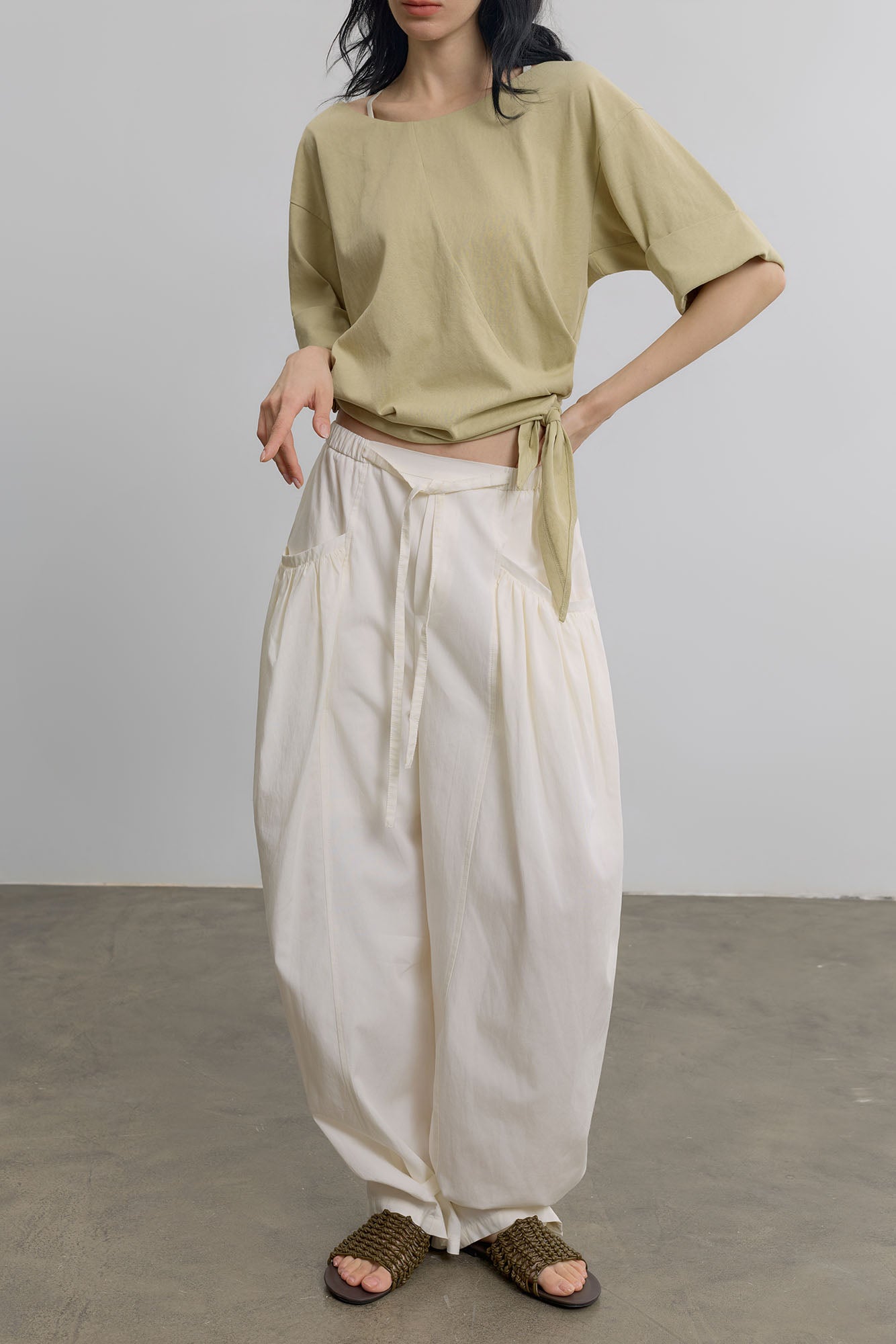 SAME FLOW Crinkled Linen-Blend Oversized Drawstring Pants