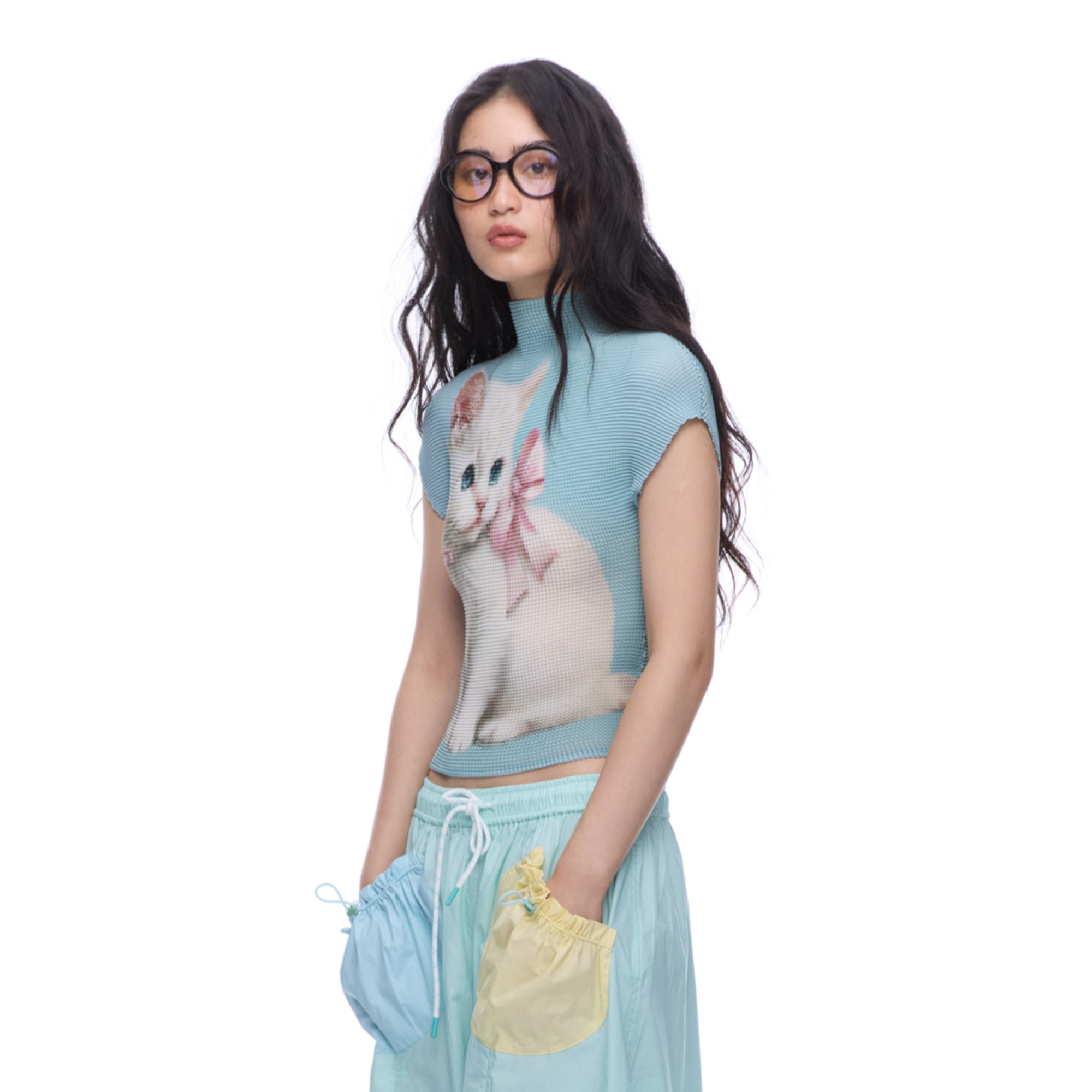 MOF Bow Kitten Graphic Pleated T-Shirt