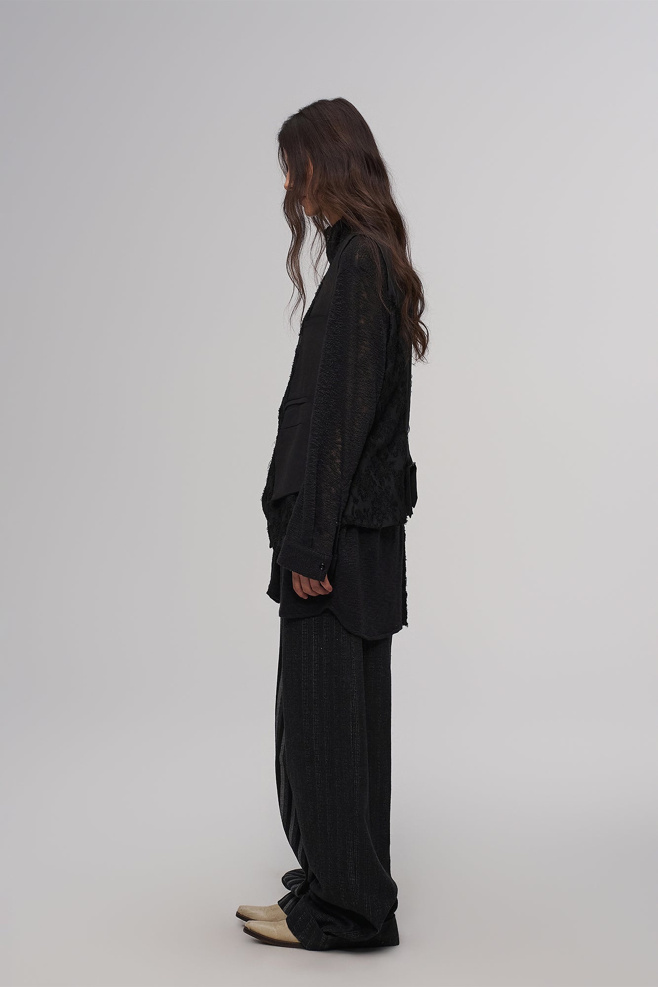 ILNya Nieternite Nifutur Lace Jacquard Shirt & Layered Vest Set