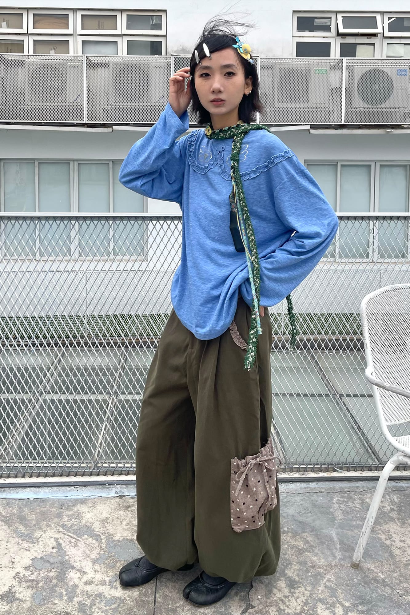 UNSOCIAL NIGHT Contrast Pouch-Pocket Balloon Cargo Pants