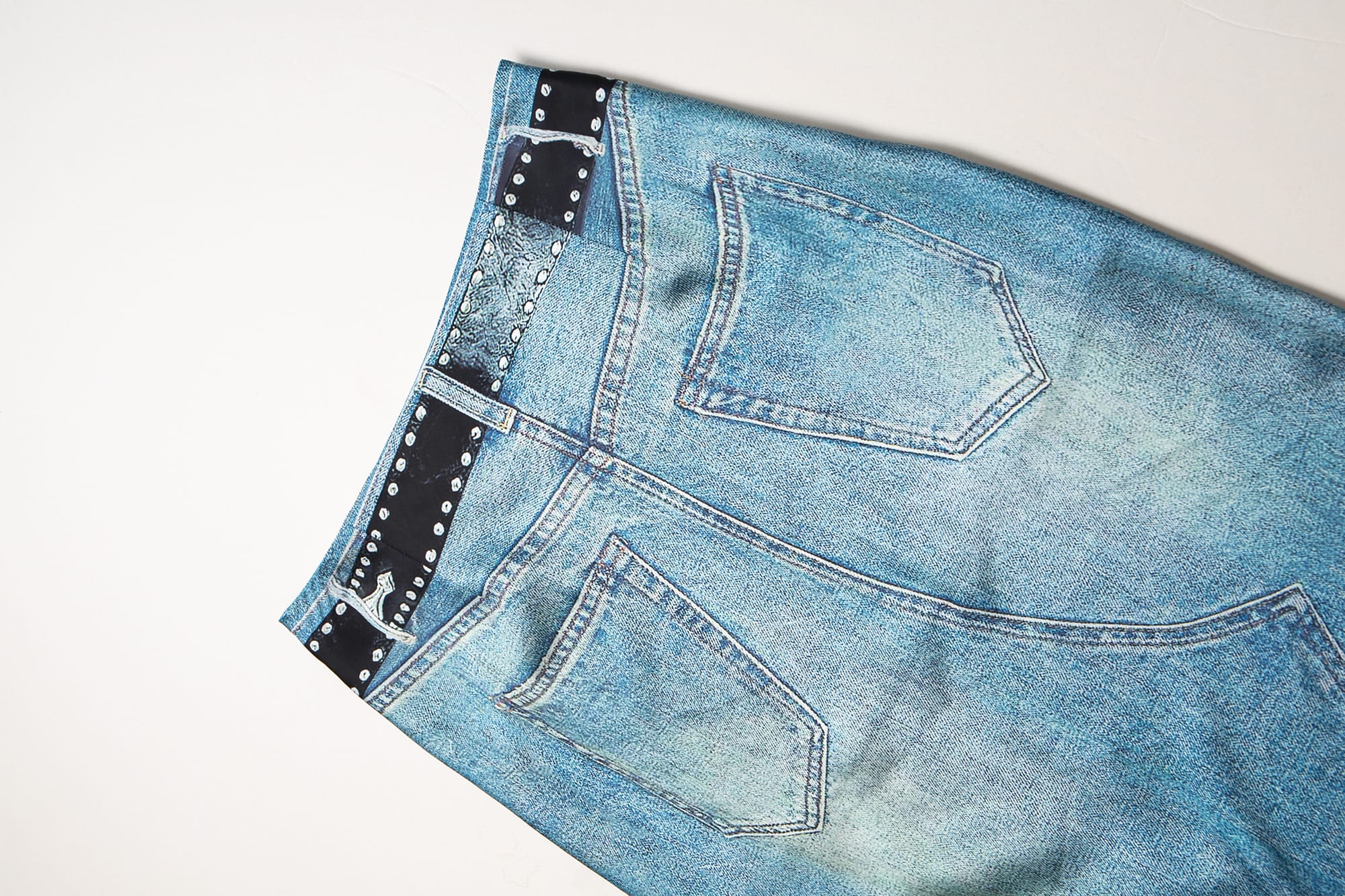 LEONSENSE Denim Full-Print Lace-Splice Slit Skirt