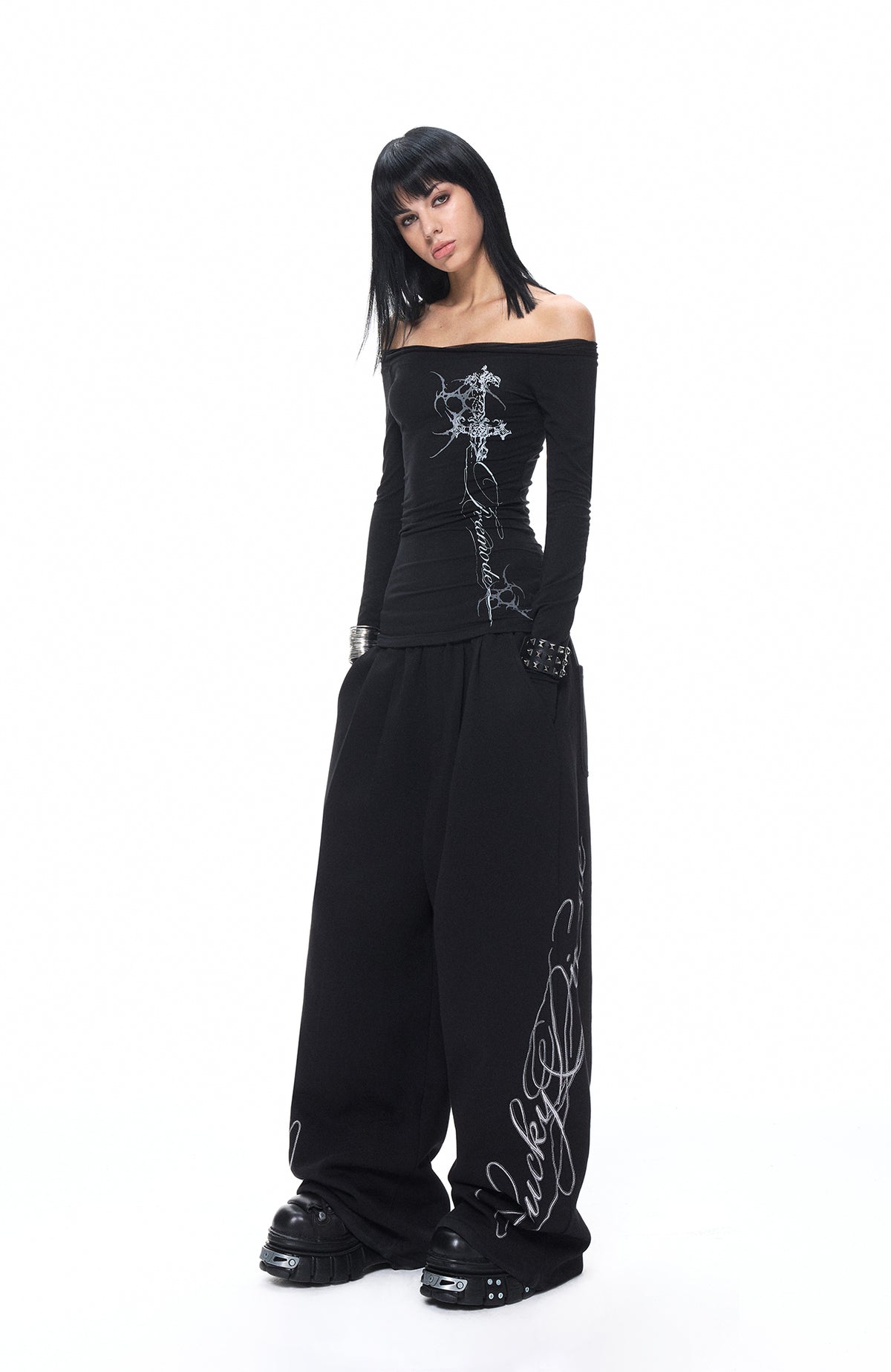3MODE Gothic Off-Shoulder Graphic Long-Sleeve Tee