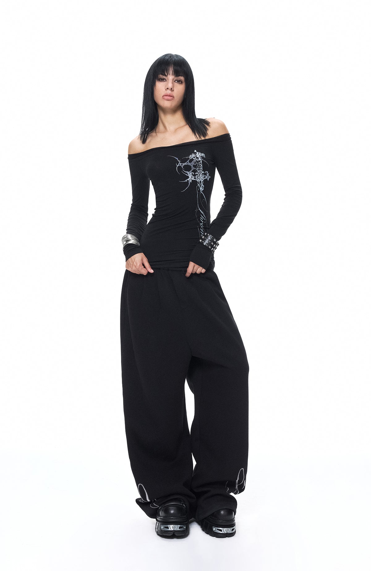 3MODE Gothic Off-Shoulder Graphic Long-Sleeve Tee