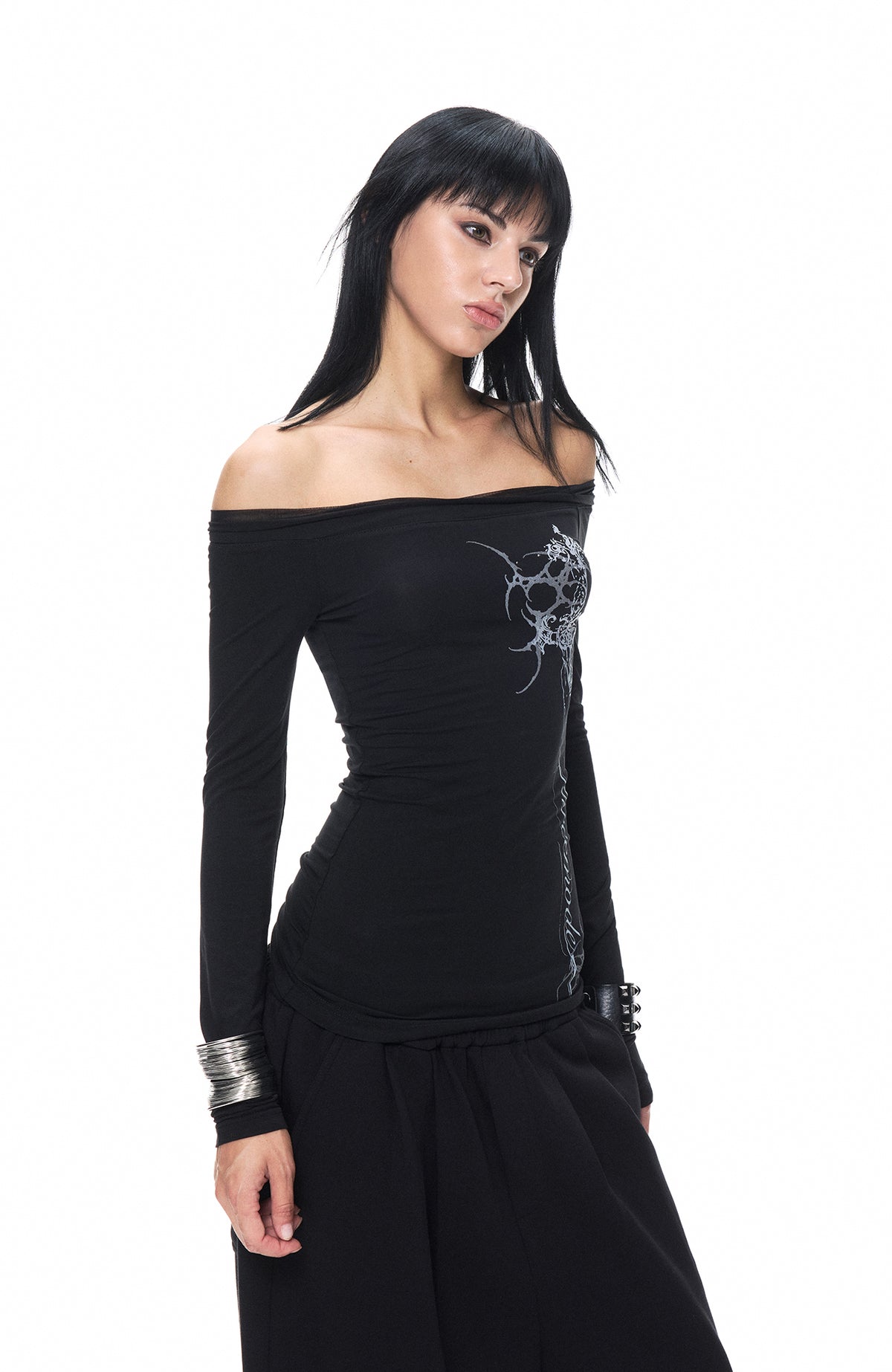 3MODE Gothic Off-Shoulder Graphic Long-Sleeve Tee