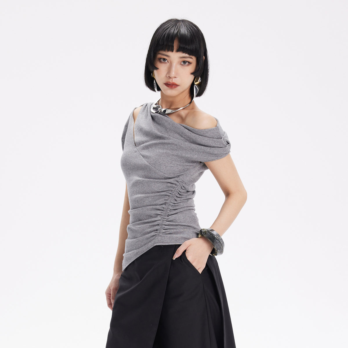 TINY IN STUDIO Asymmetrical Off-Shoulder Cut-Out Ruched T-Shirt