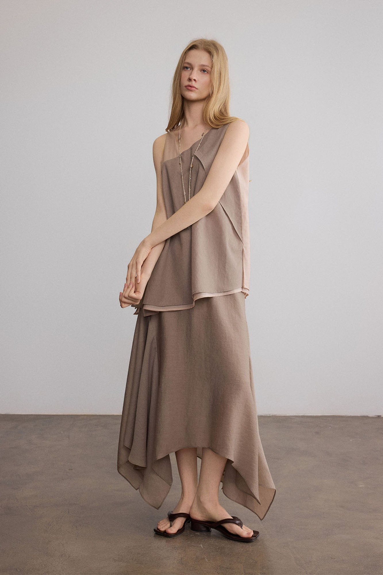 SAME FLOW Asymmetrical Layered Sleeveless Tunic