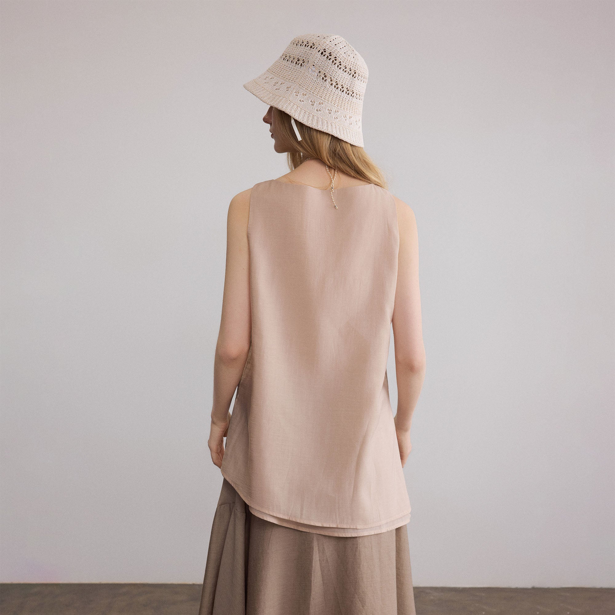 SAME FLOW Asymmetrical Layered Sleeveless Tunic