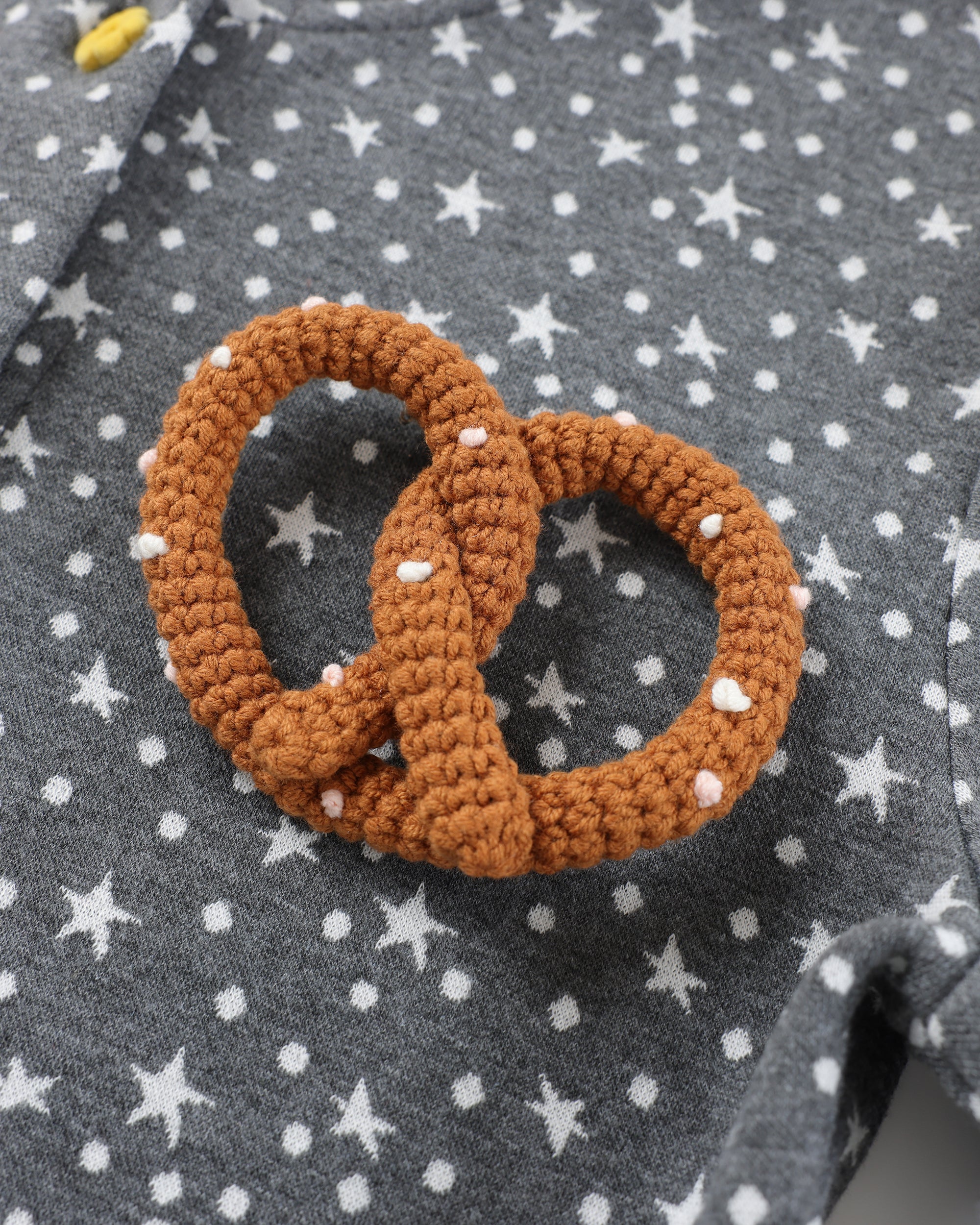 HAVEAMEAL Retro Star Polka Jacquard Knit Shirt