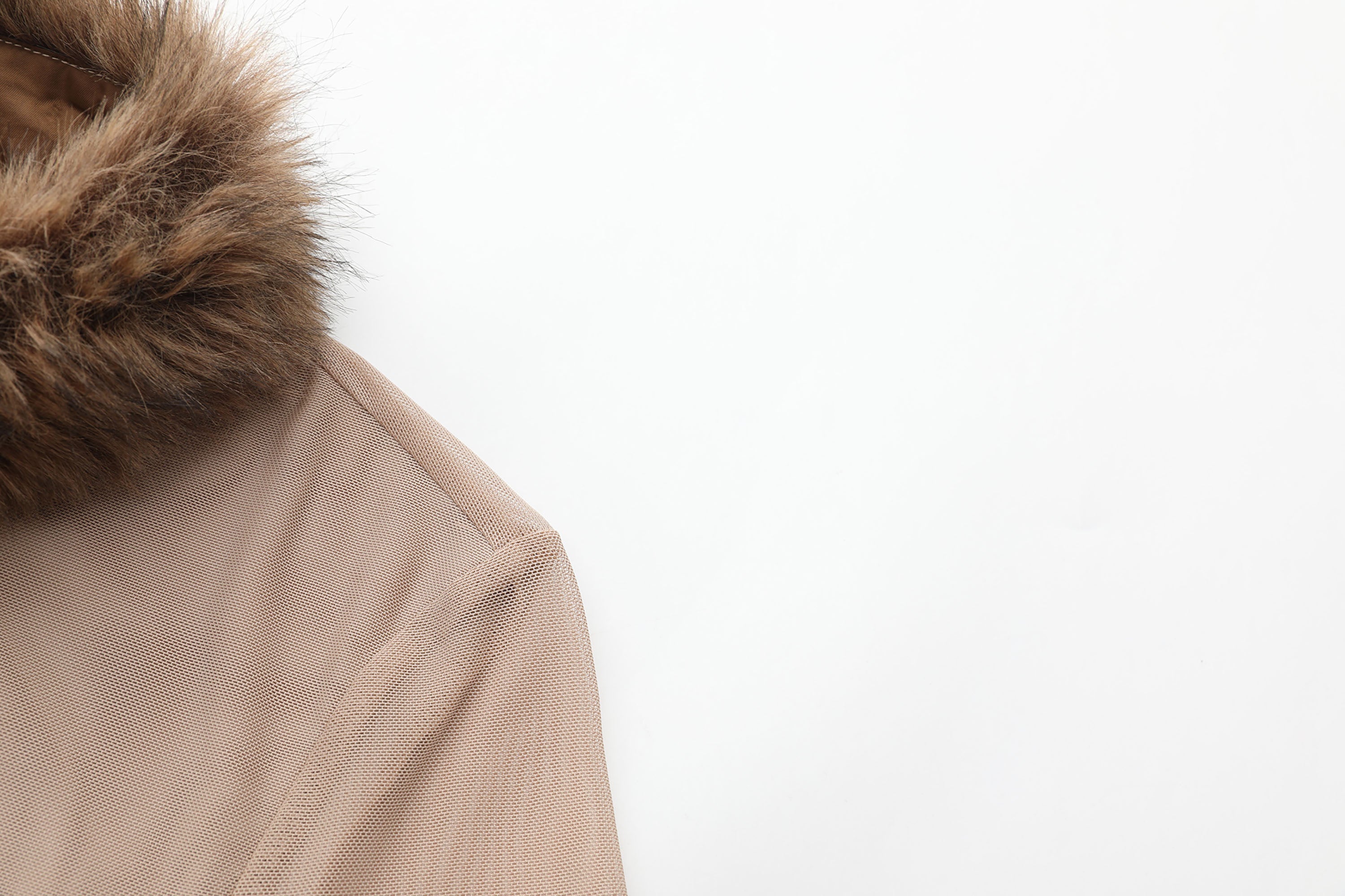 NEVER OFFEND L ANGEL Faux-Fur Collar Rivet Mesh Ruched Top