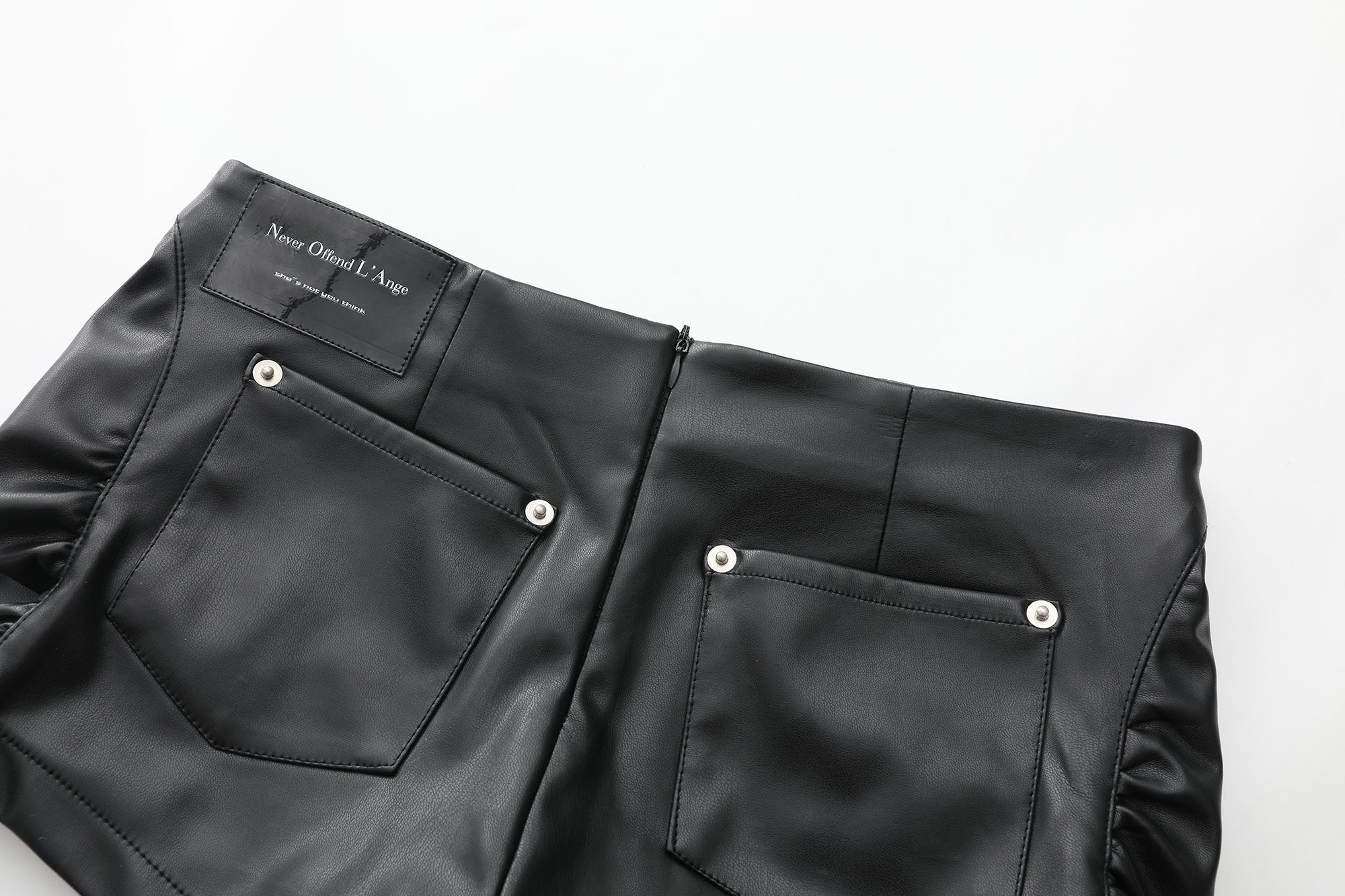 NEVER OFFEND L ANGEL Grommet-Waist Ruched Hot Shorts