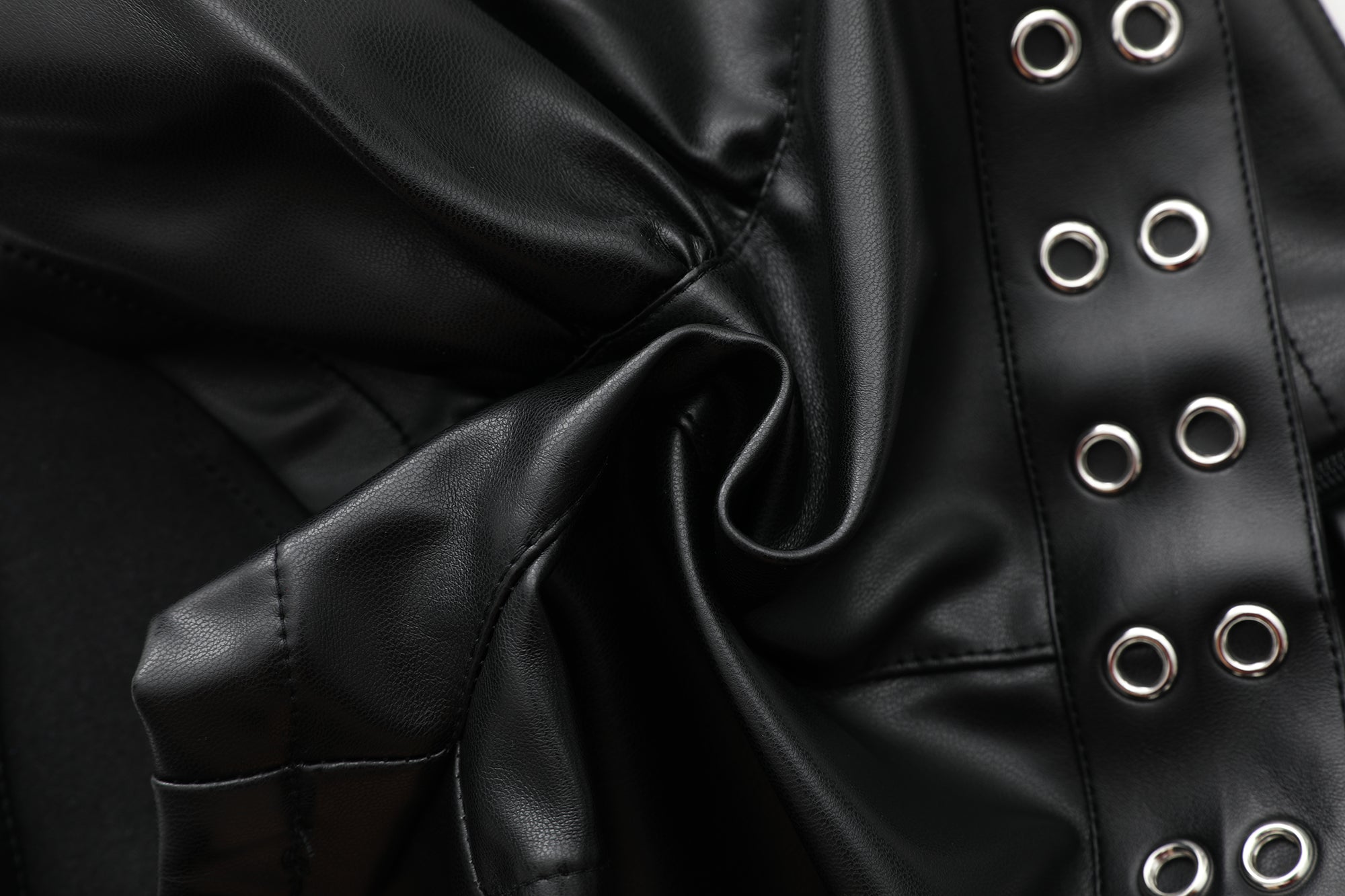 NEVER OFFEND L ANGEL Grommet-Waist Ruched Hot Shorts