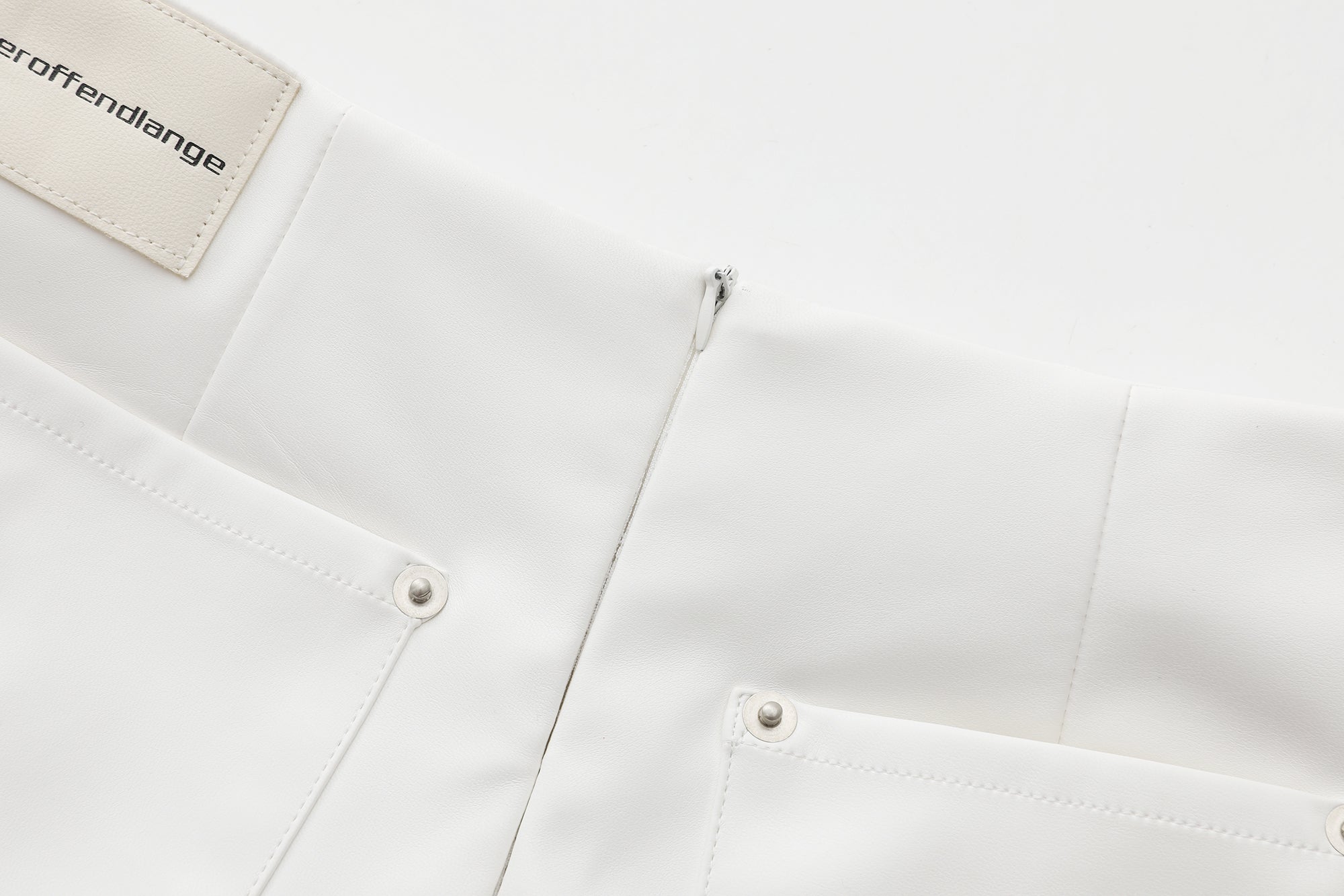 NEVER OFFEND L ANGEL Grommet-Waist Ruched Hot Shorts