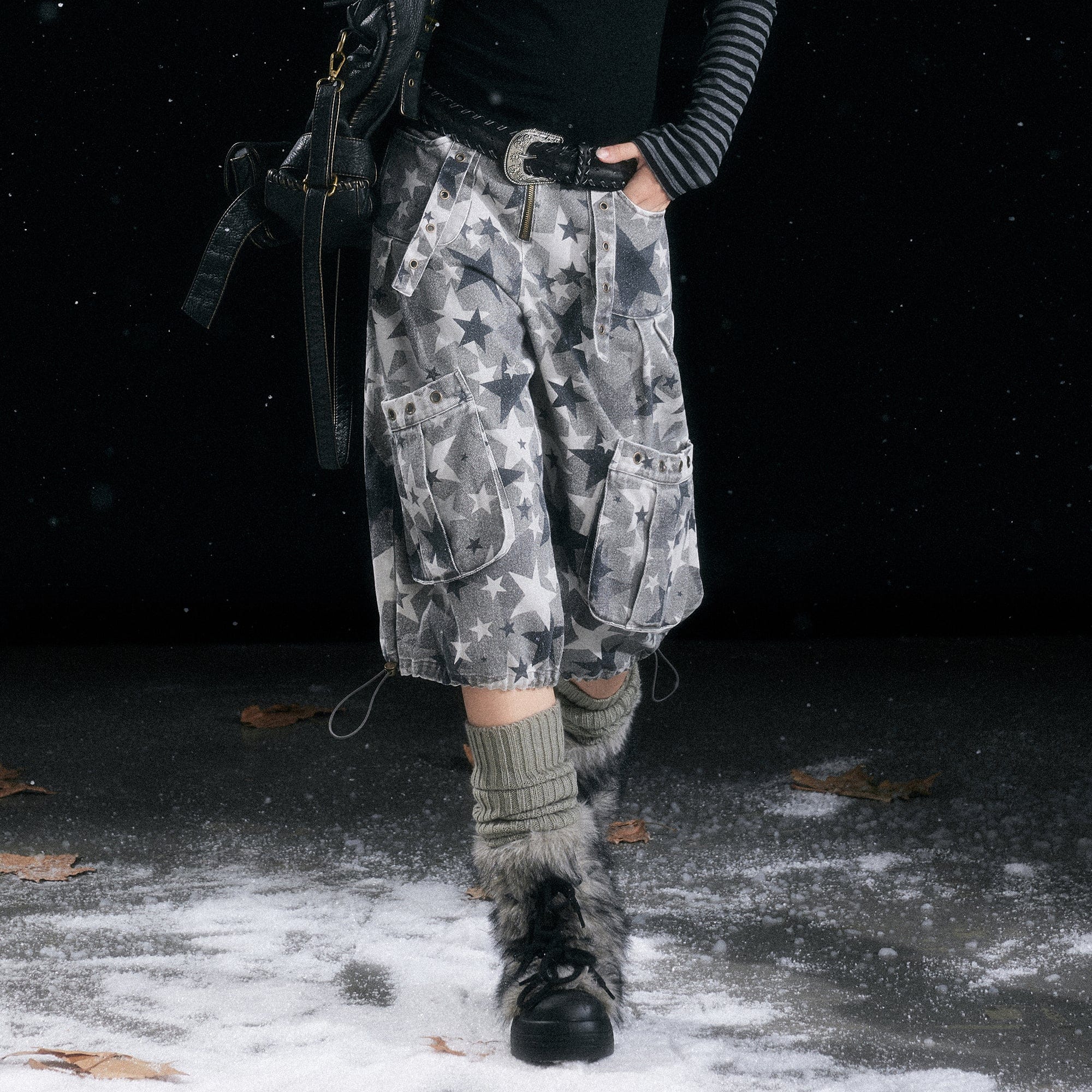 CESTNOUS Washed Star Camo Multi-Pocket Cropped Pants