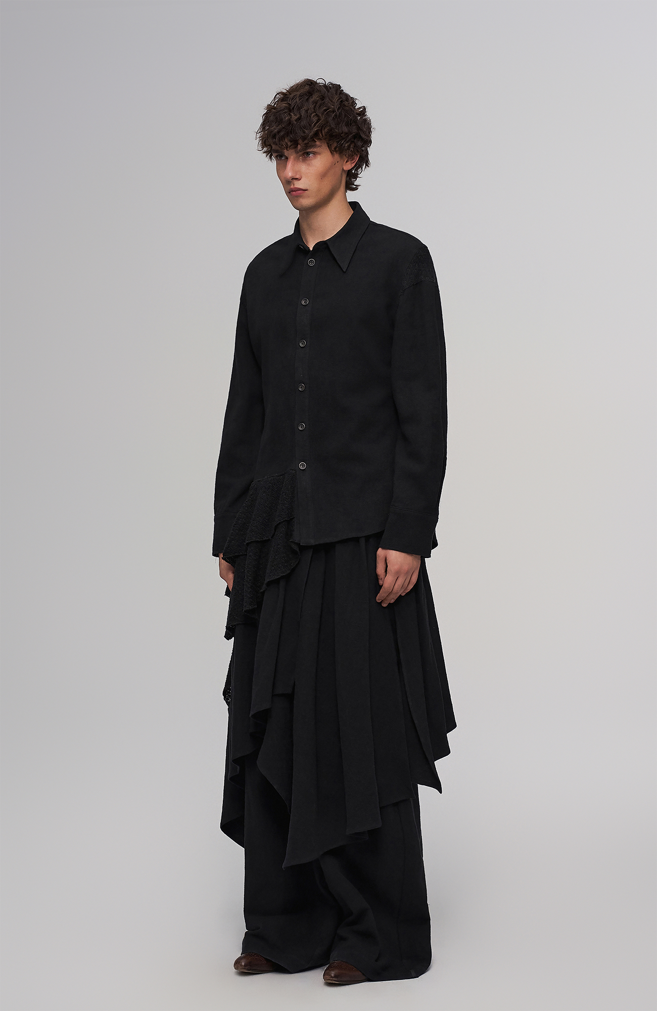 ILNya Nieternite Nifutur Asymmetric Drape Panel Ramie-Blend Shirt