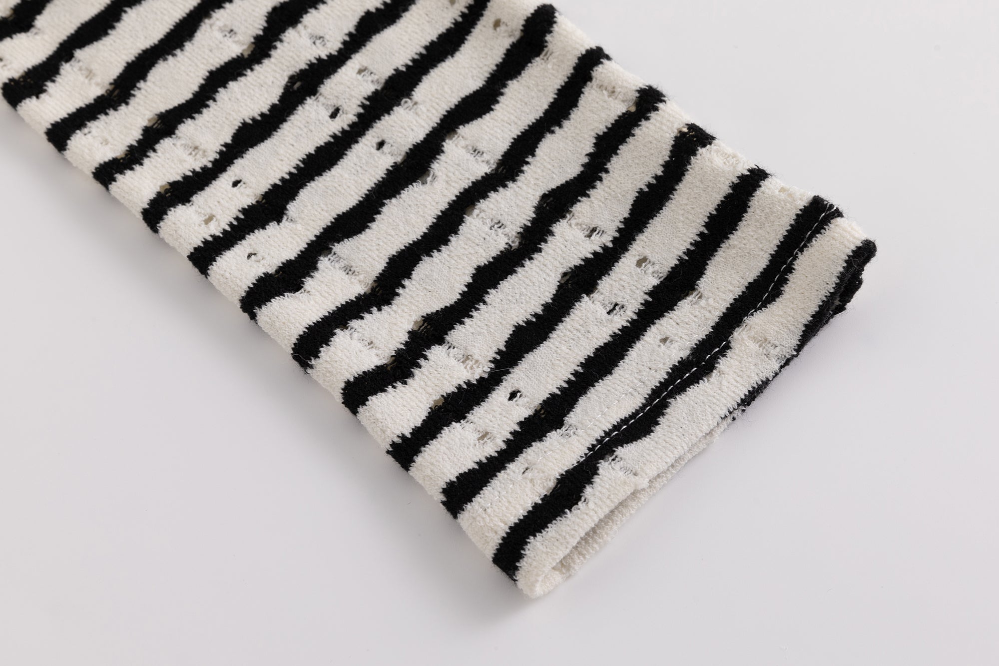 CESTNOUS Punk Graphic Spliced Striped Off-Shoulder Long-Sleeve Tee