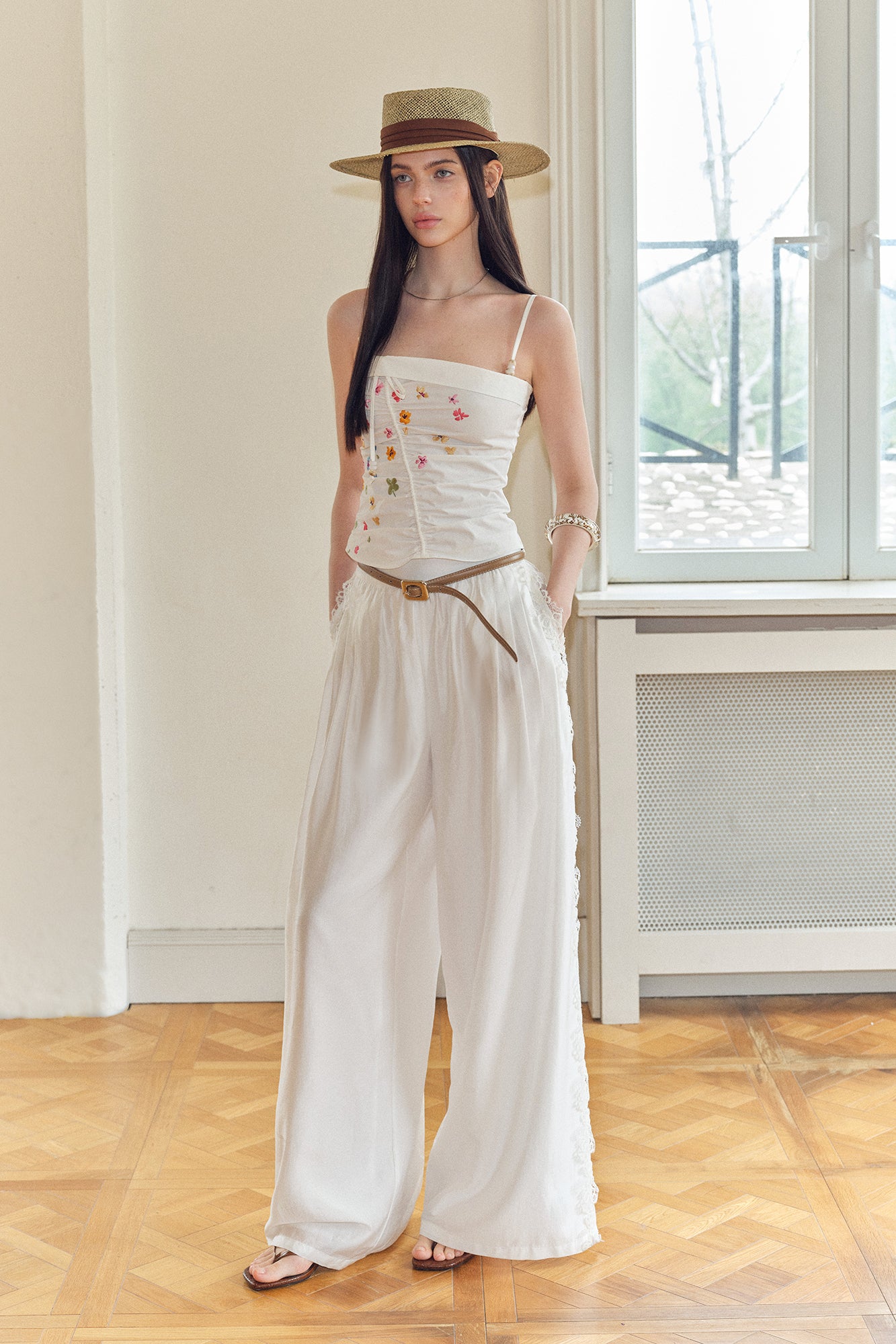 THE NEVERMORE Side Lace Trim Wide-Leg Pants