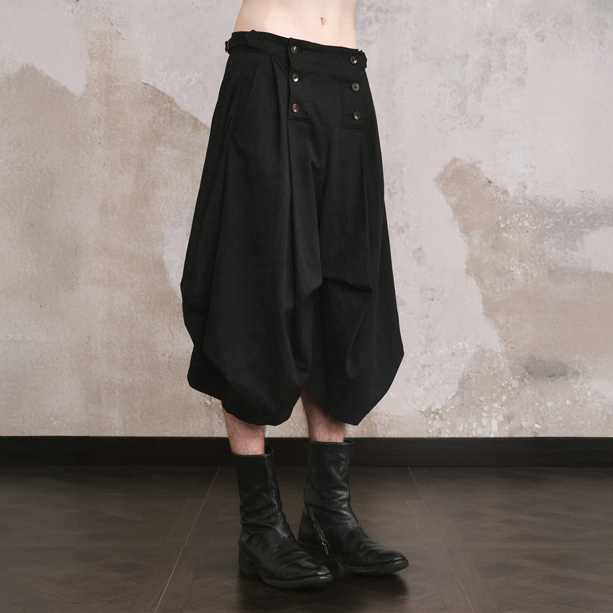 ILNya Nieternite Nifutur Deconstructed Double-Breasted Draped Bermuda Shorts