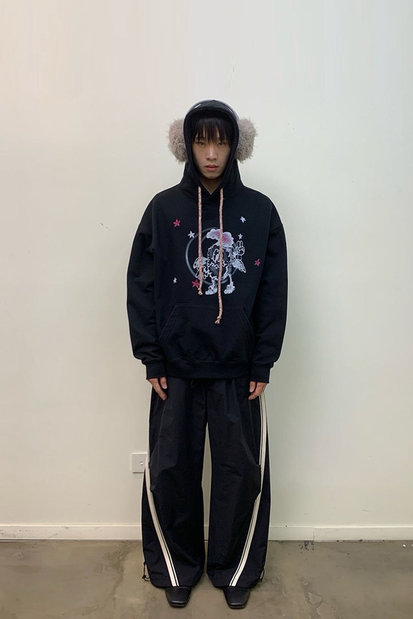 NEVERSEEZ Angel Star Cartoon Graphic Hoodie