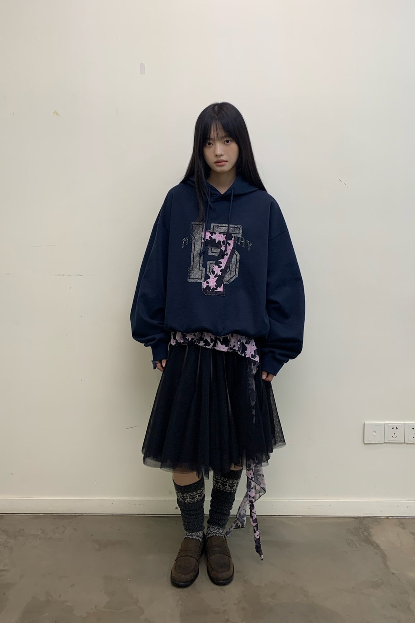 NEVERSEEZ 15 & 7 Layered Graphic Hoodie