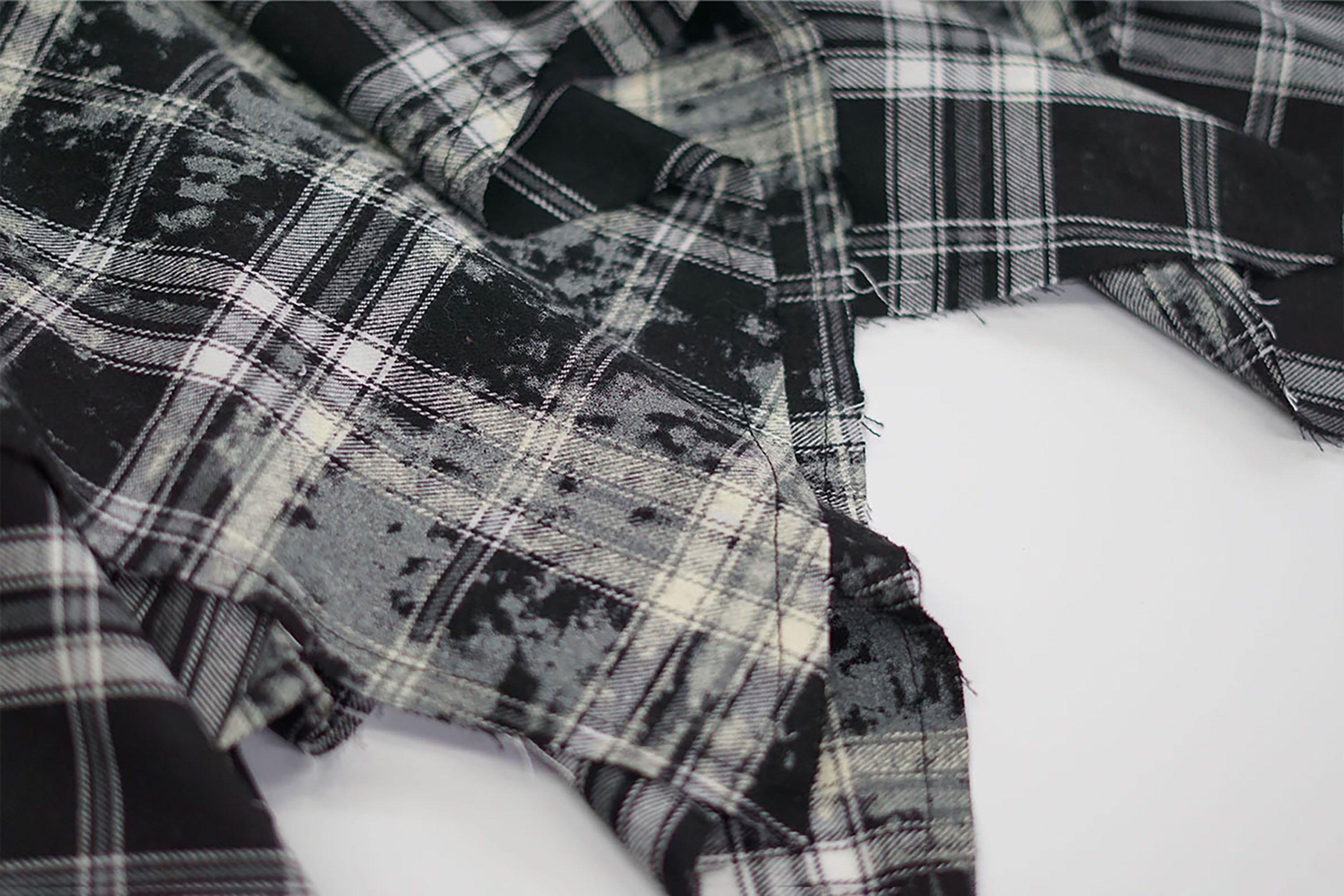 CESTNOUS Plaid Panel Graffiti Ruched Tube Dress