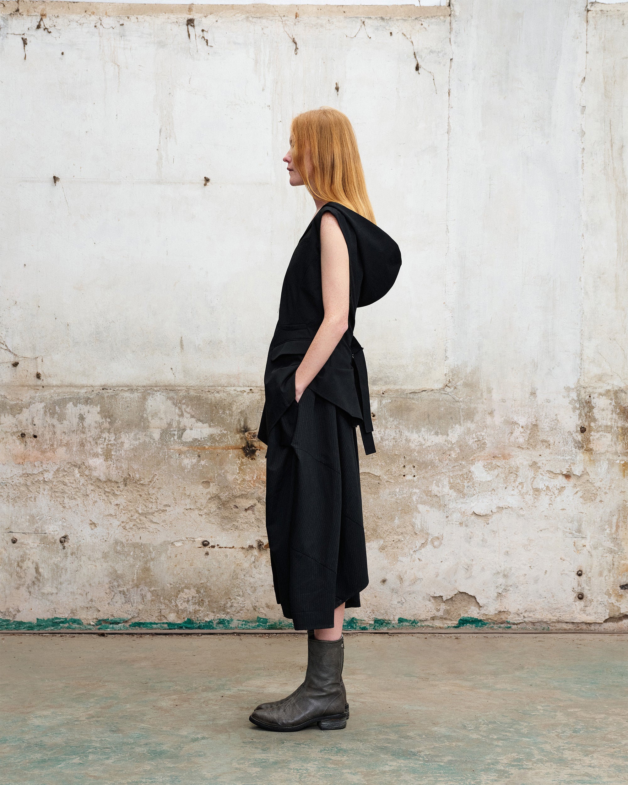 ILNya Nieternite Nifutur Hooded Waist-Cinched Vest