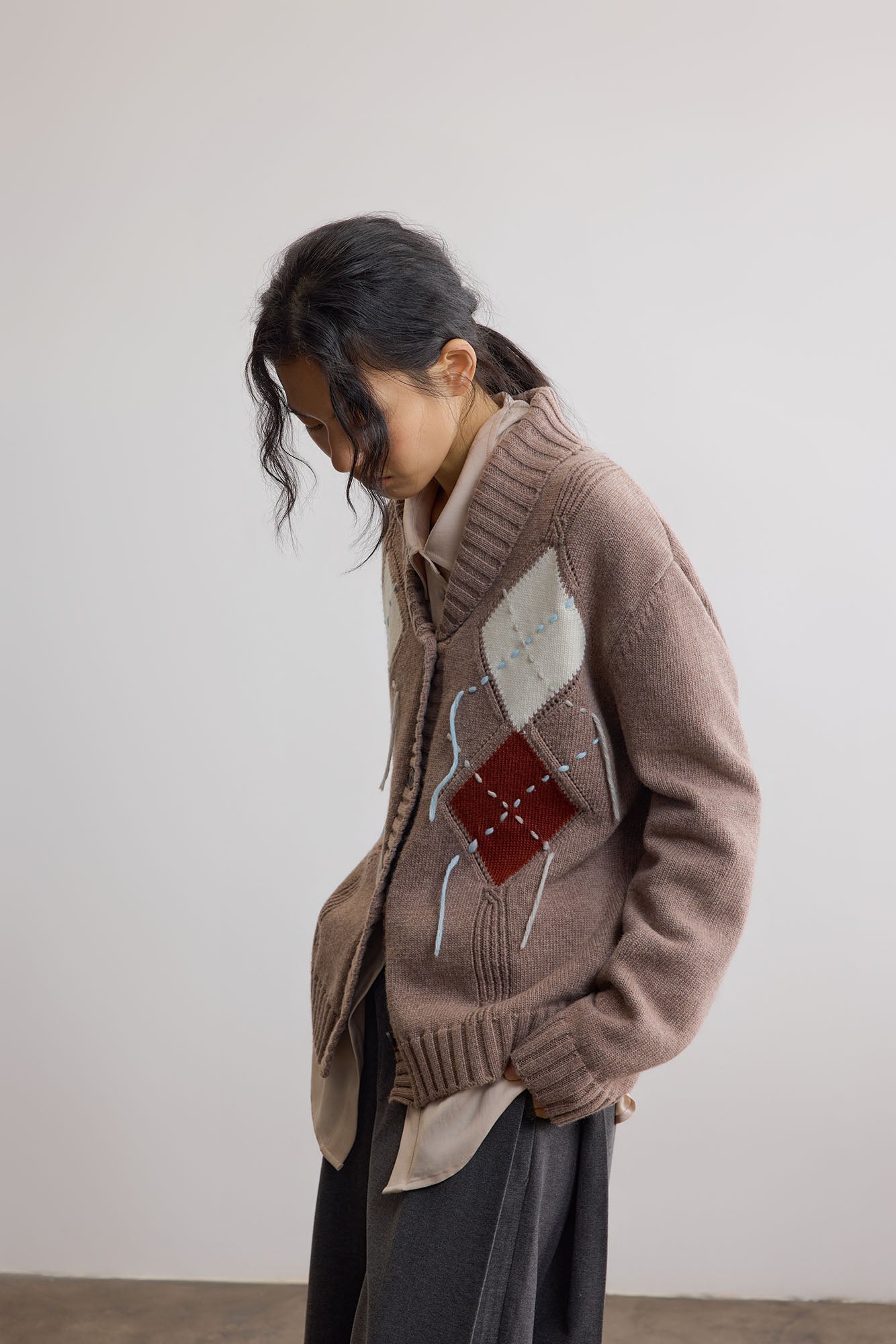 SAME FLOW Argyle Embroidered Shawl-Collar Cardigan