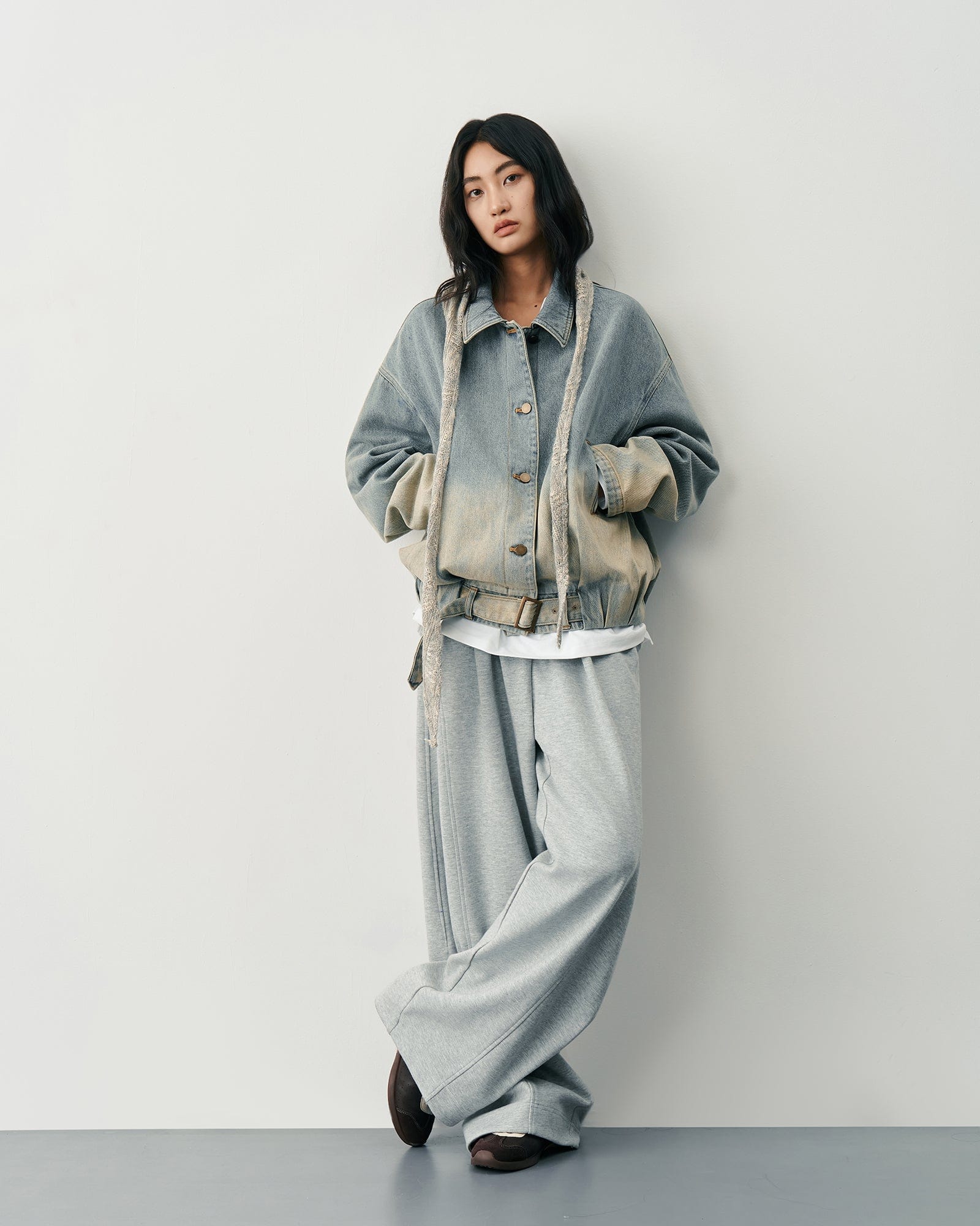 SAME FLOW Distressed Washed Gradient Denim Jacket