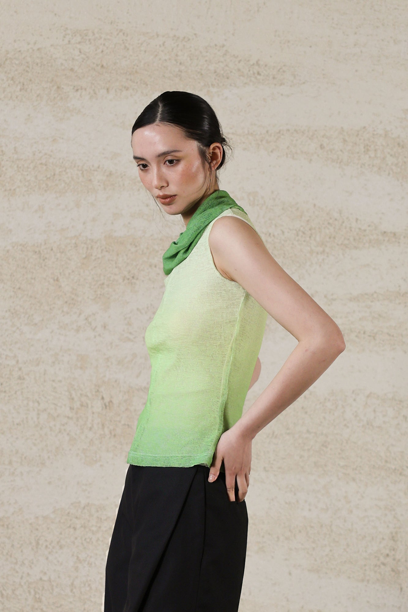WUHEYIZUO Gradient Layered Drape-Neck Tank Top