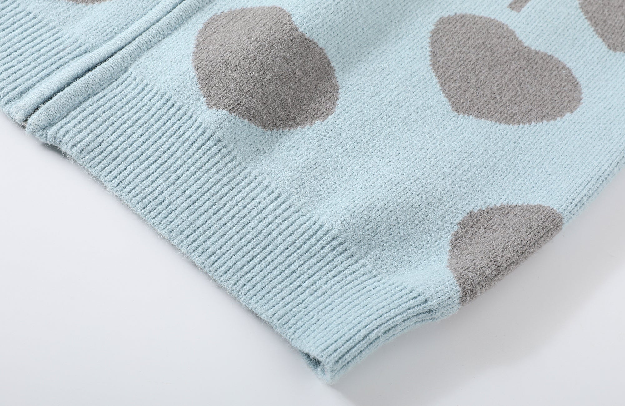 DONSMOKE Heart Full-Print Knit Zip-Up Hoodie