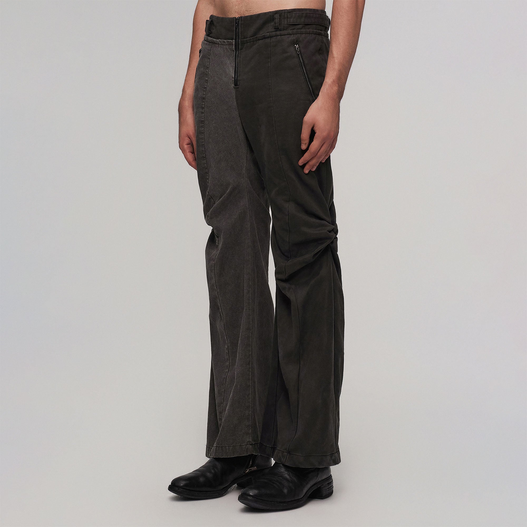 ILNya Nieternite Nifutur Contrast-Spliced Twist-Knee Flared Trousers