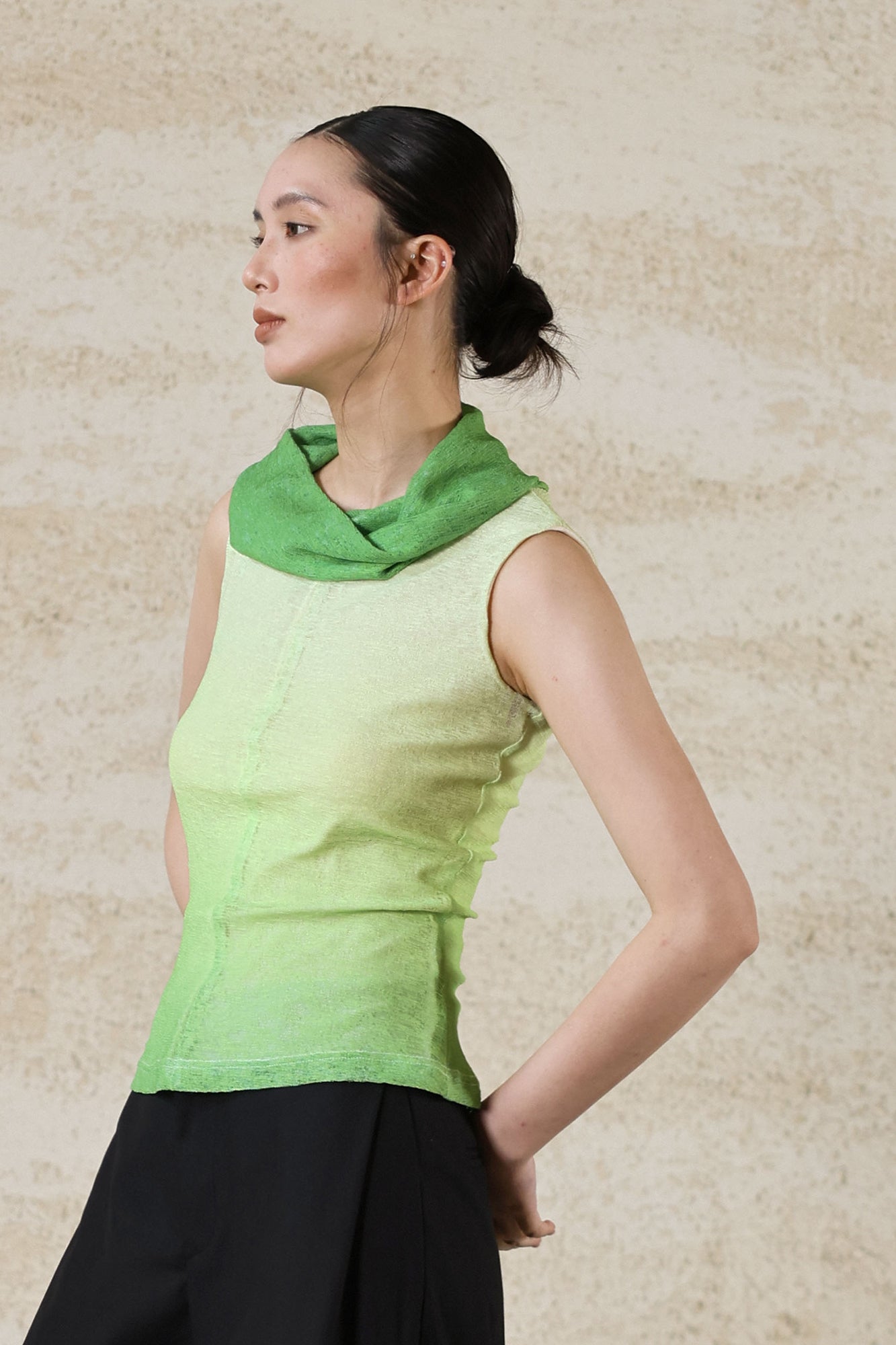 WUHEYIZUO Gradient Layered Drape-Neck Tank Top