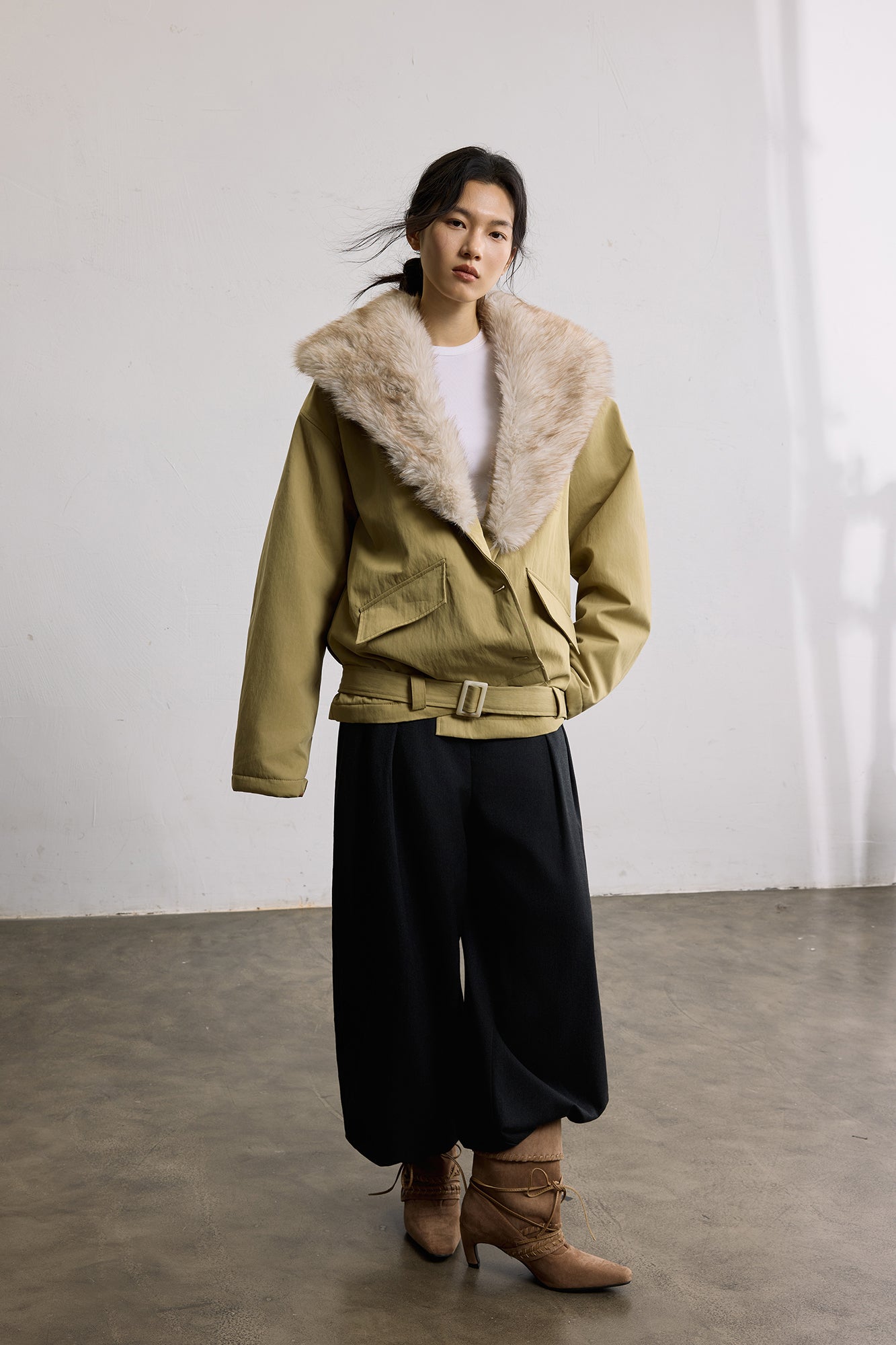 SAME FLOW Faux Fur Collar Belted Padded Jacket