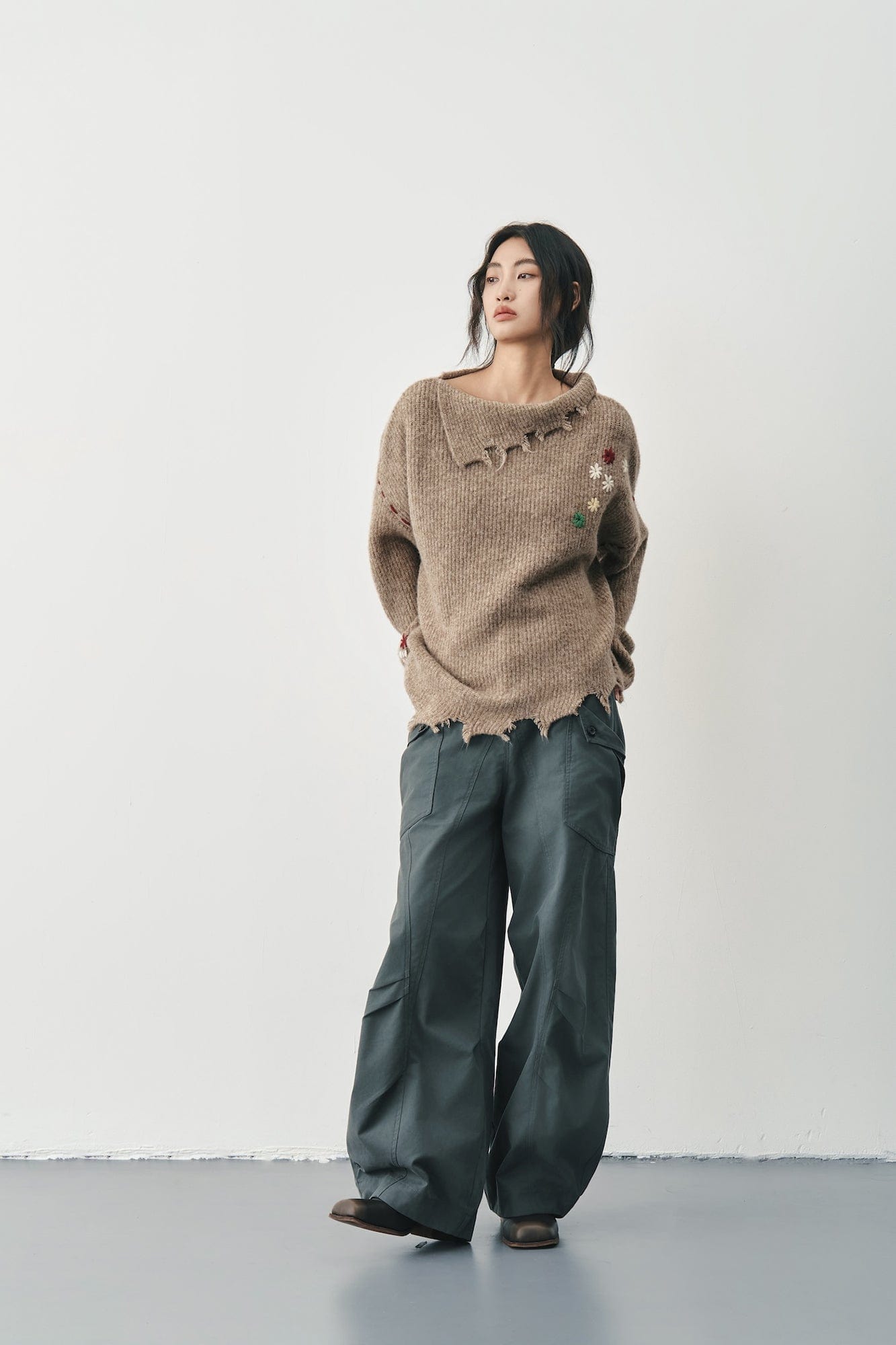 SAME FLOW Distressed Floral Embroidered Sweater