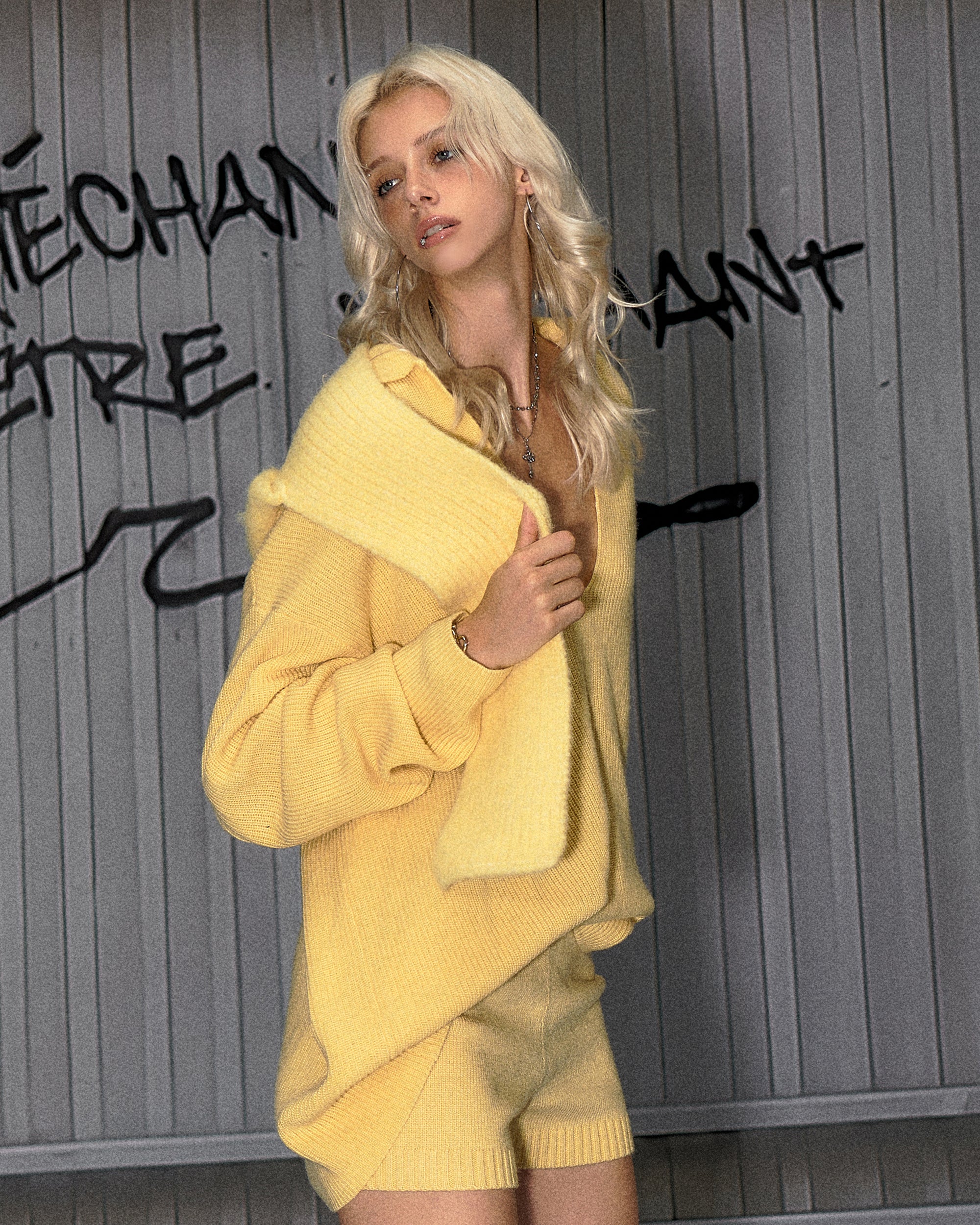 THE NEVERMORE Deep-V Ribbed Slouchy Pullover