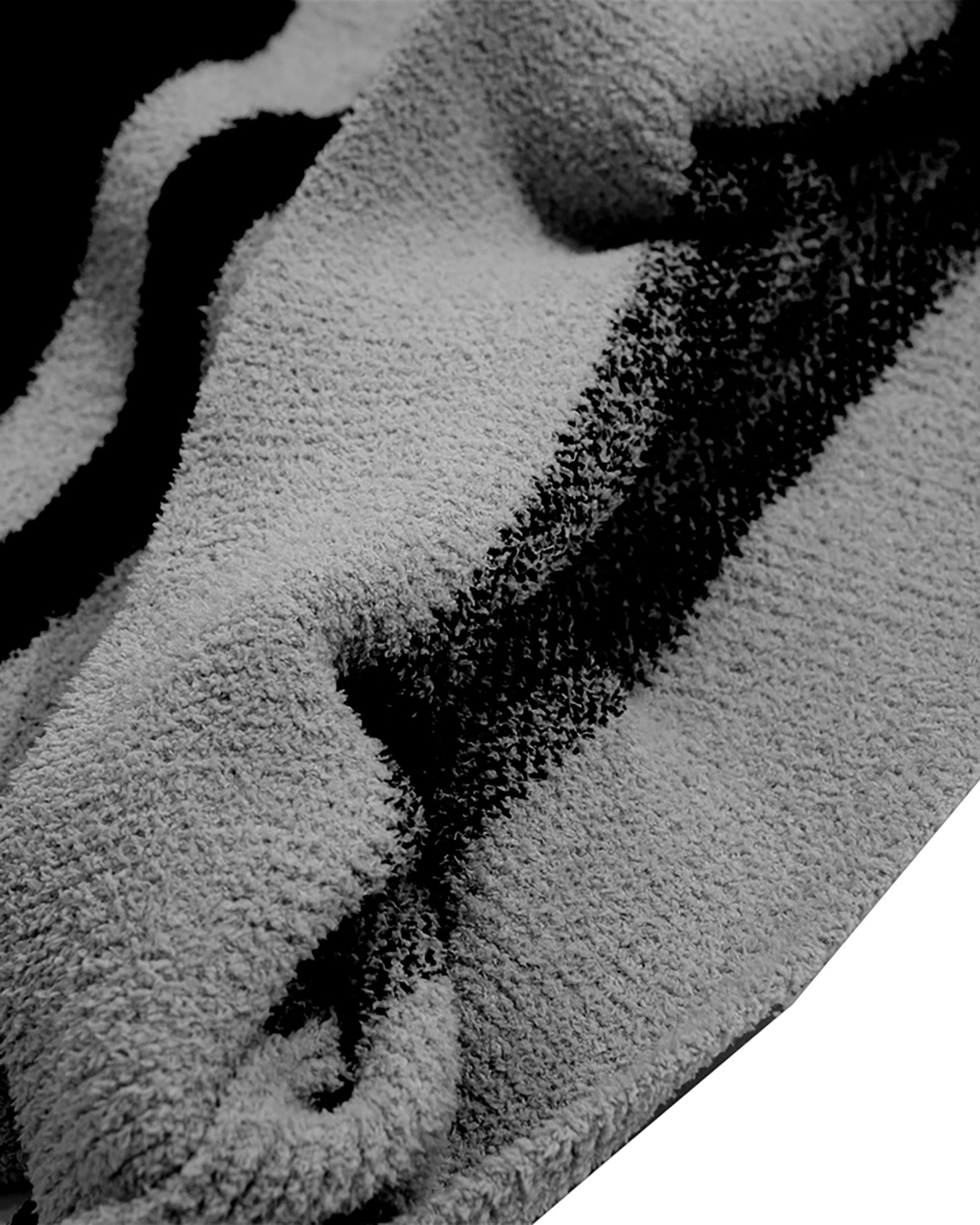 MOGONGSHE Zebra Jacquard LOGO Patch Sweater