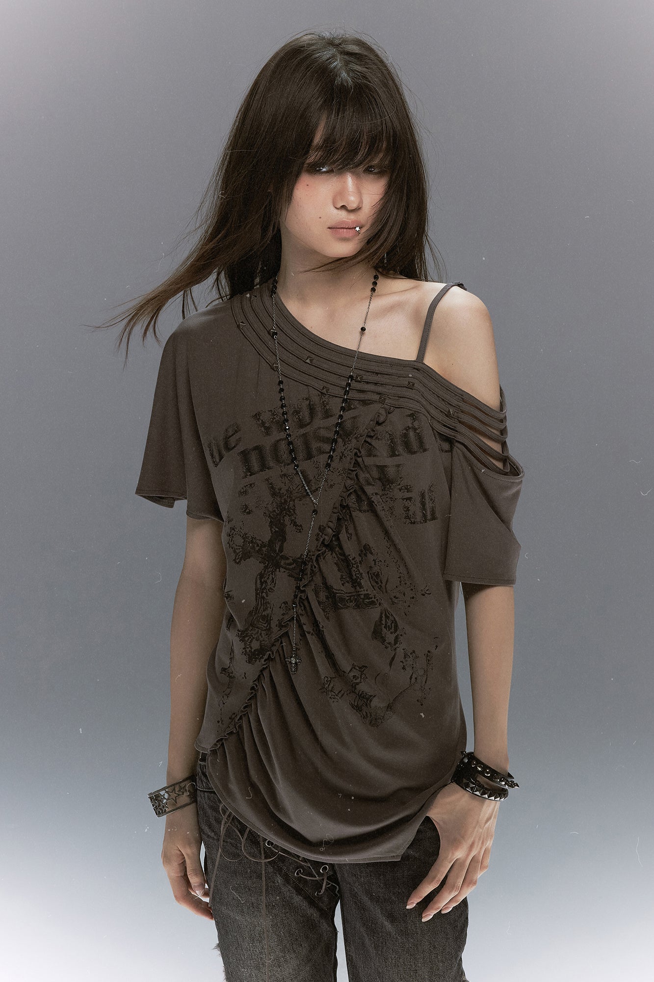 CESTNOUS Asymmetrical Studded Multi-Strap Graphic T-Shirt