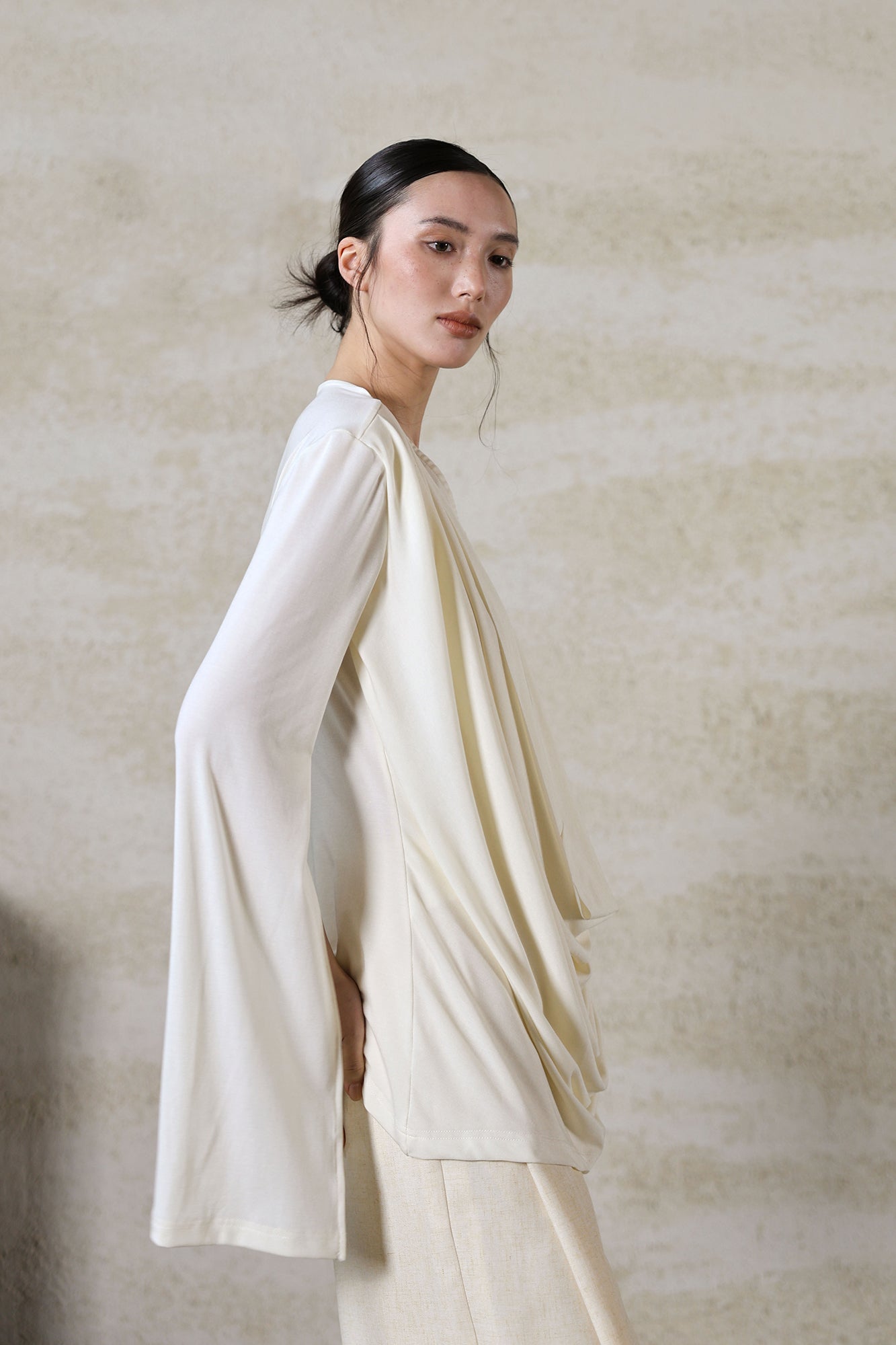 WUHEYIZUO Draped Split-Sleeve Top