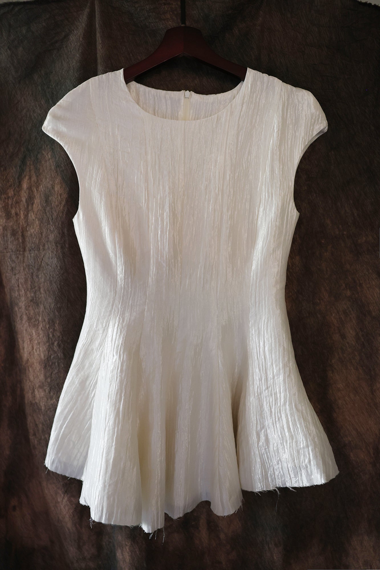 WUHEYIZUO Glossy Crinkled Peplum Top