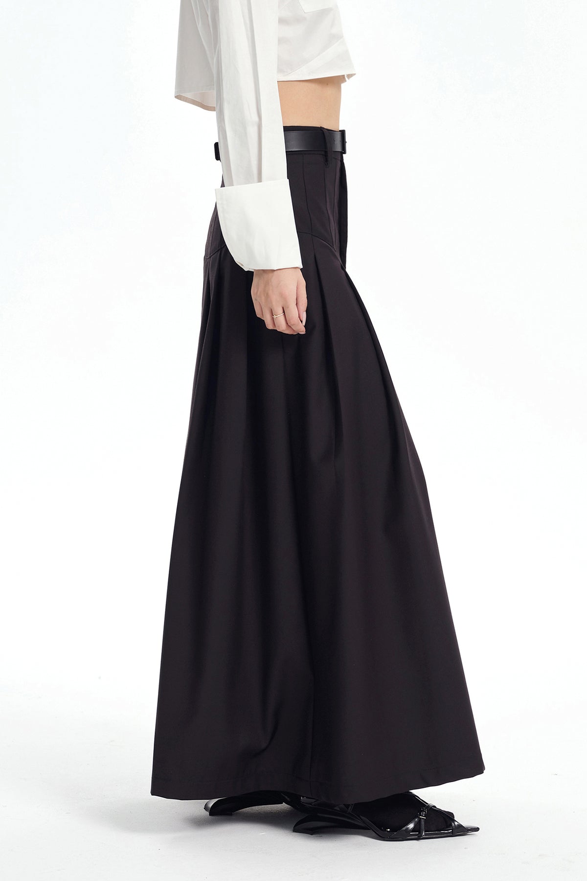 TINY IN STUDIO Oversized Belted Pleated Maxi Skirt