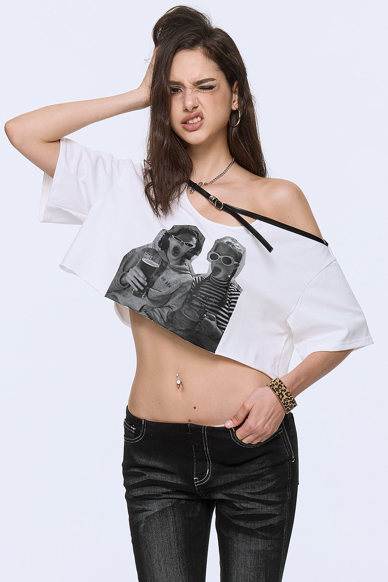 AE30 SAINT Photo Graphic Buckled Crop Tee