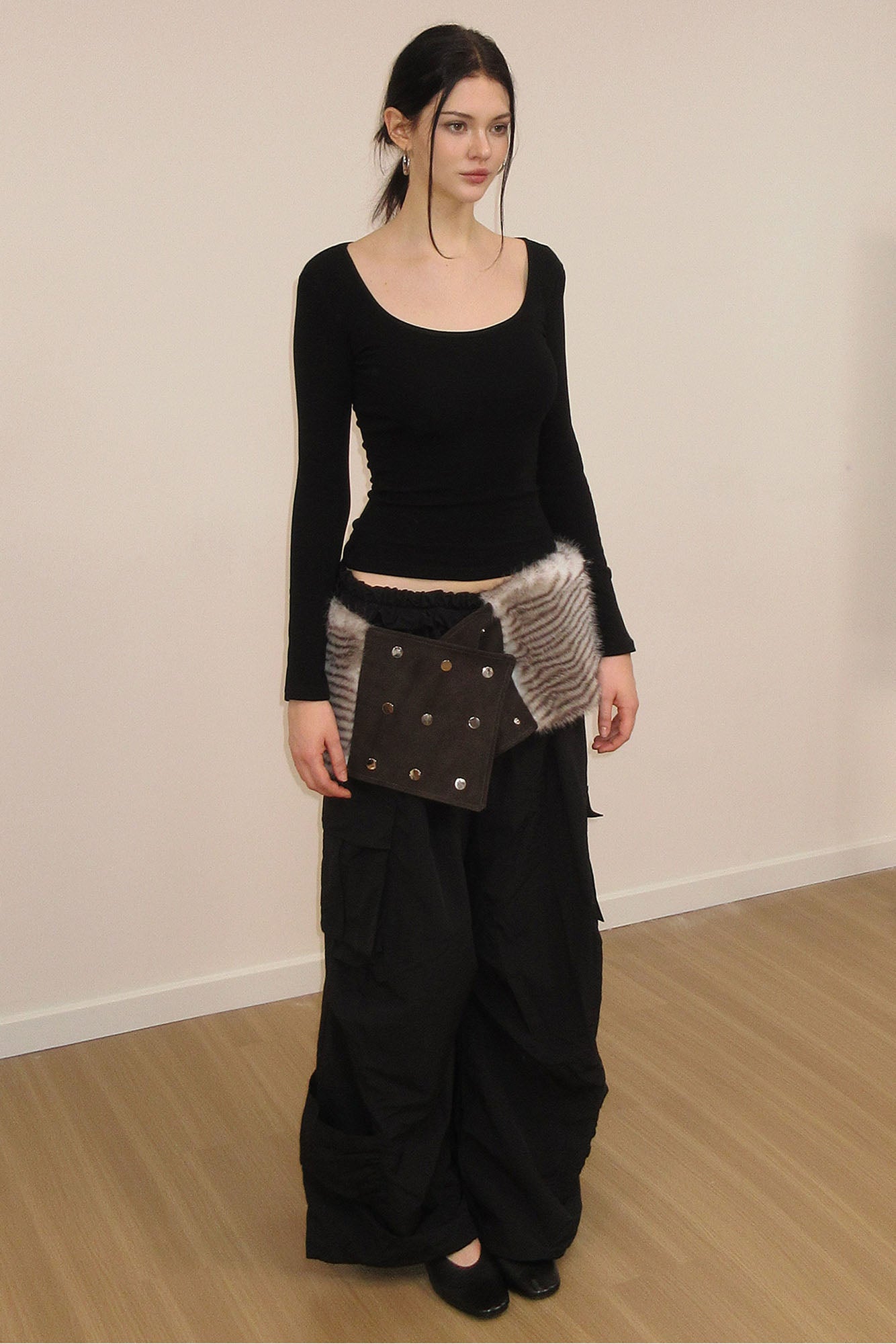 AE30 SAINT Faux Fur Snap Mini Skirt